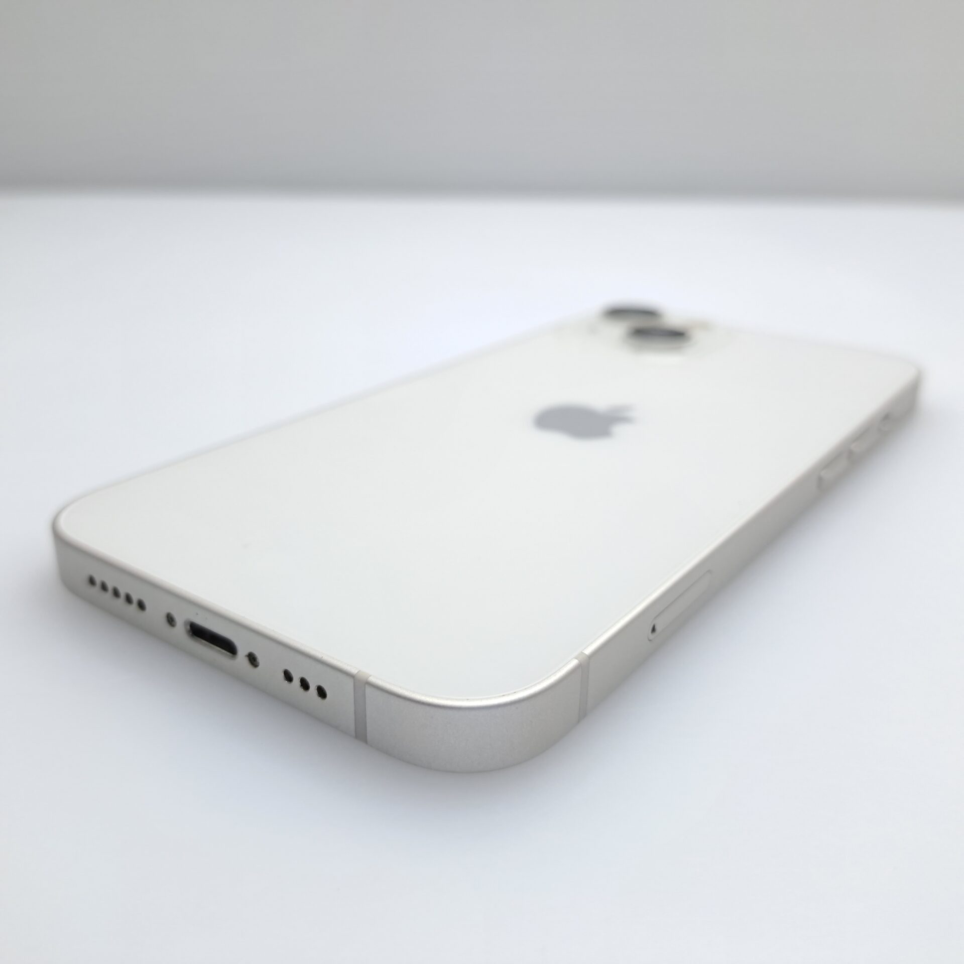 iPhone 13 128GB White (6 Month Warranty) | Epic Deals SA