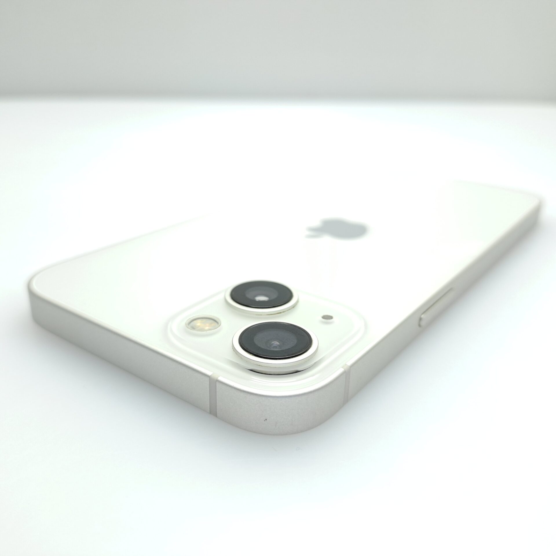 iPhone 13 128GB White (6 Month Warranty) | Epic Deals SA