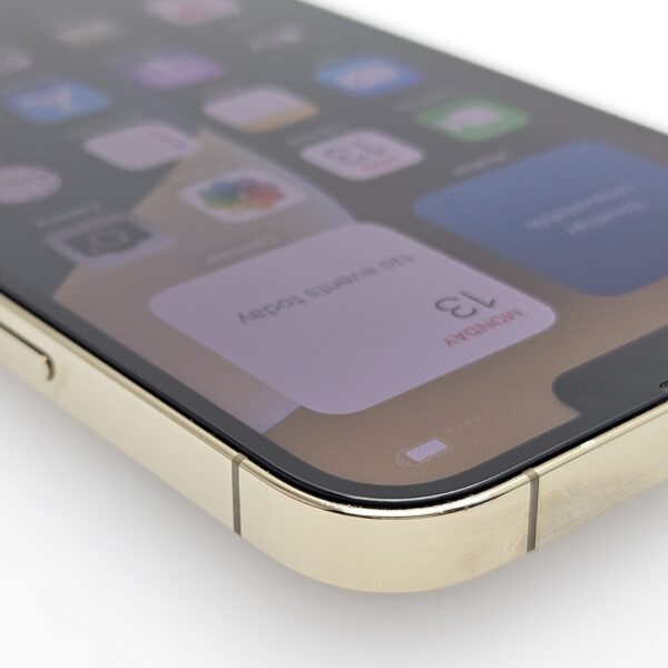 iPhone 13 Pro Max 128GB Gold (12 Month Warranty) + Screen Protector and Cover Value: R400 - Image 5