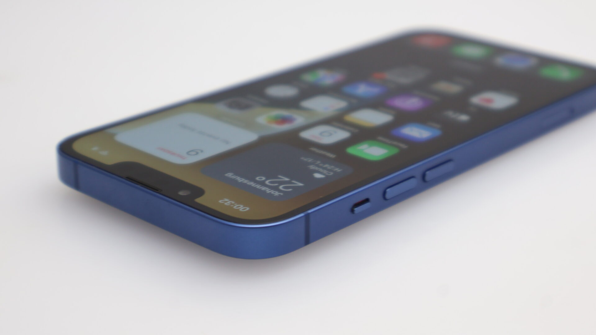 iPhone 13 128GB Blue (6 Month Warranty) - Image 8