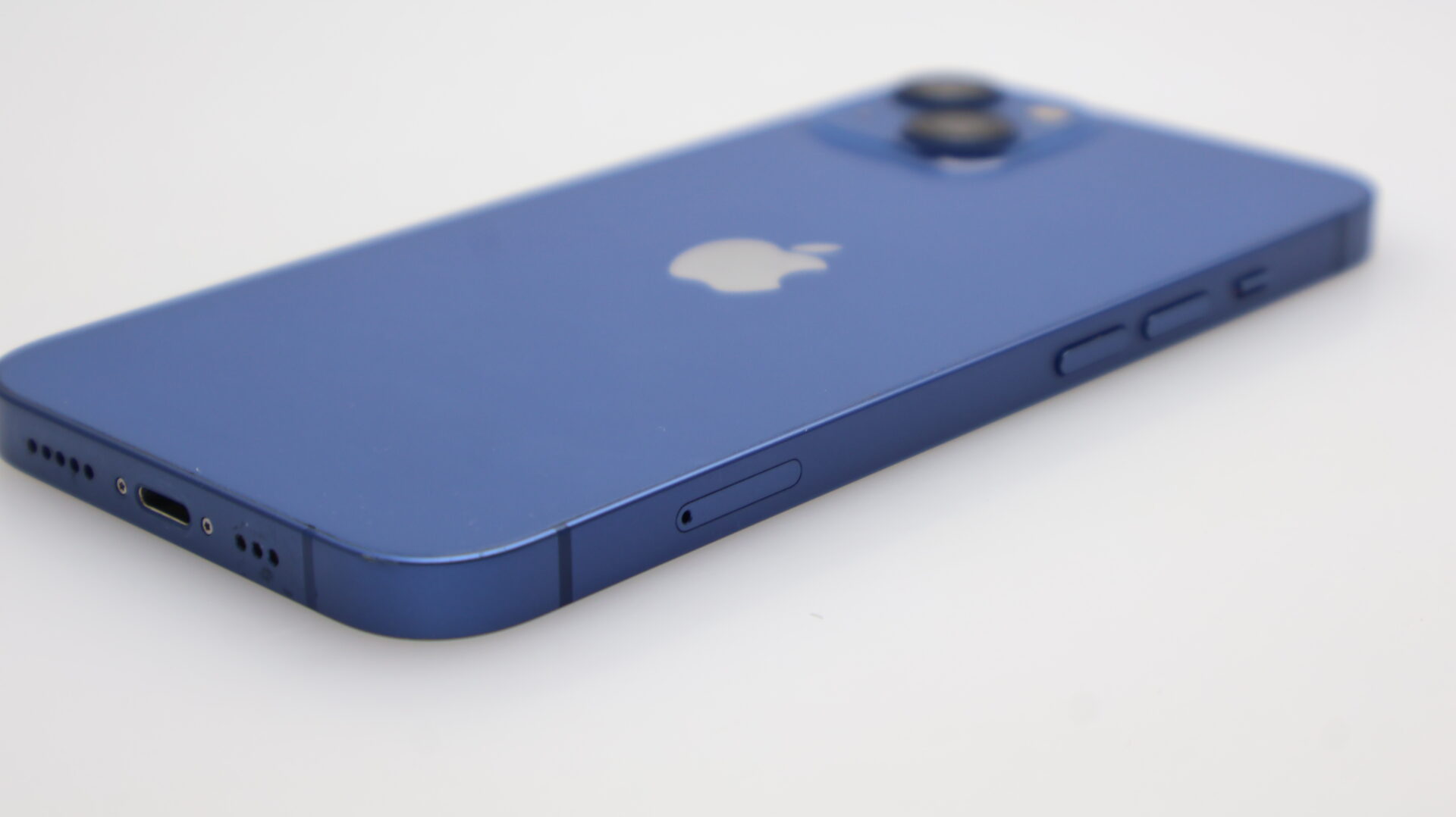 iPhone 13 128GB Blue (6 Month Warranty) - Image 14