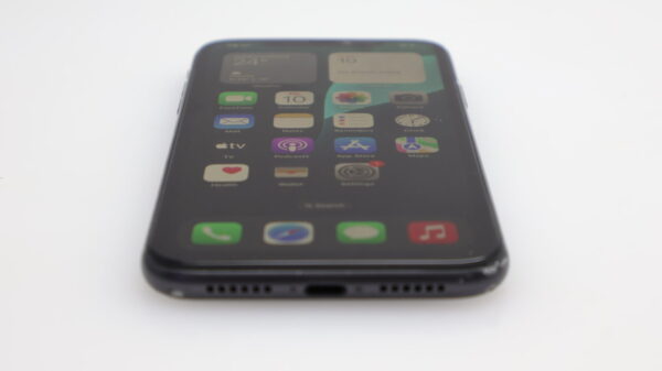 iPhone 11 64GB (6 Month Warranty) - Image 3