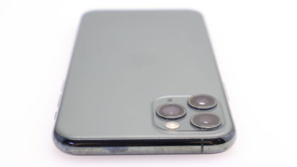 iPhone 11 Pro 64GB Space Grey (6 Month Warranty) + Cover And Screen Protector Bundle Value: R400 - Image 12