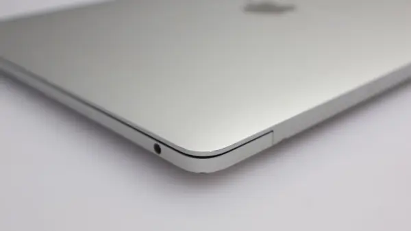 MacBook Pro 13-Inch 
