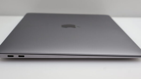 MacBook Air 13-Inch "Core i5" 1.6GHz (2019) 8GB RAM 256GB HDD Space Grey  (6 Month Warranty) - Image 10