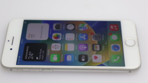 iPhone 8 64GB Silver - Image 10