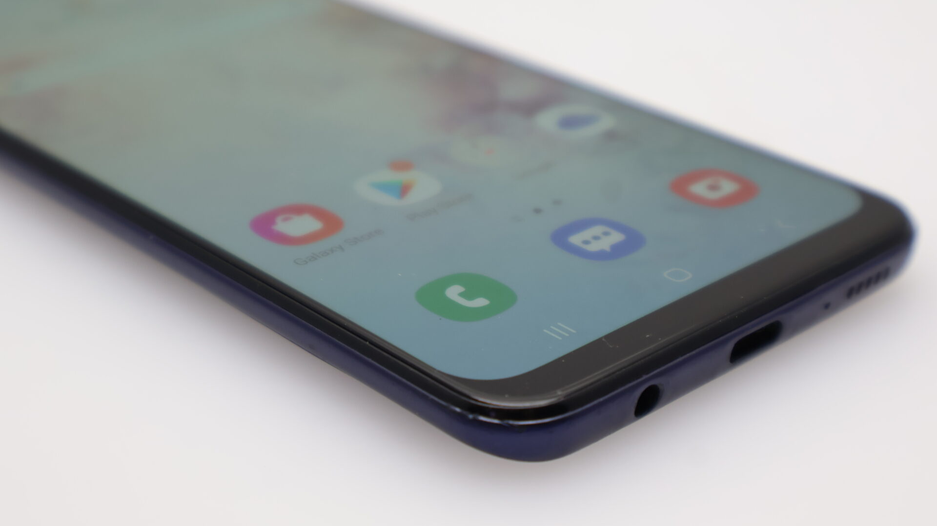 Samsung Galaxy A30 64GB No Fingerprint ID Prism Crush Violet - Image 2