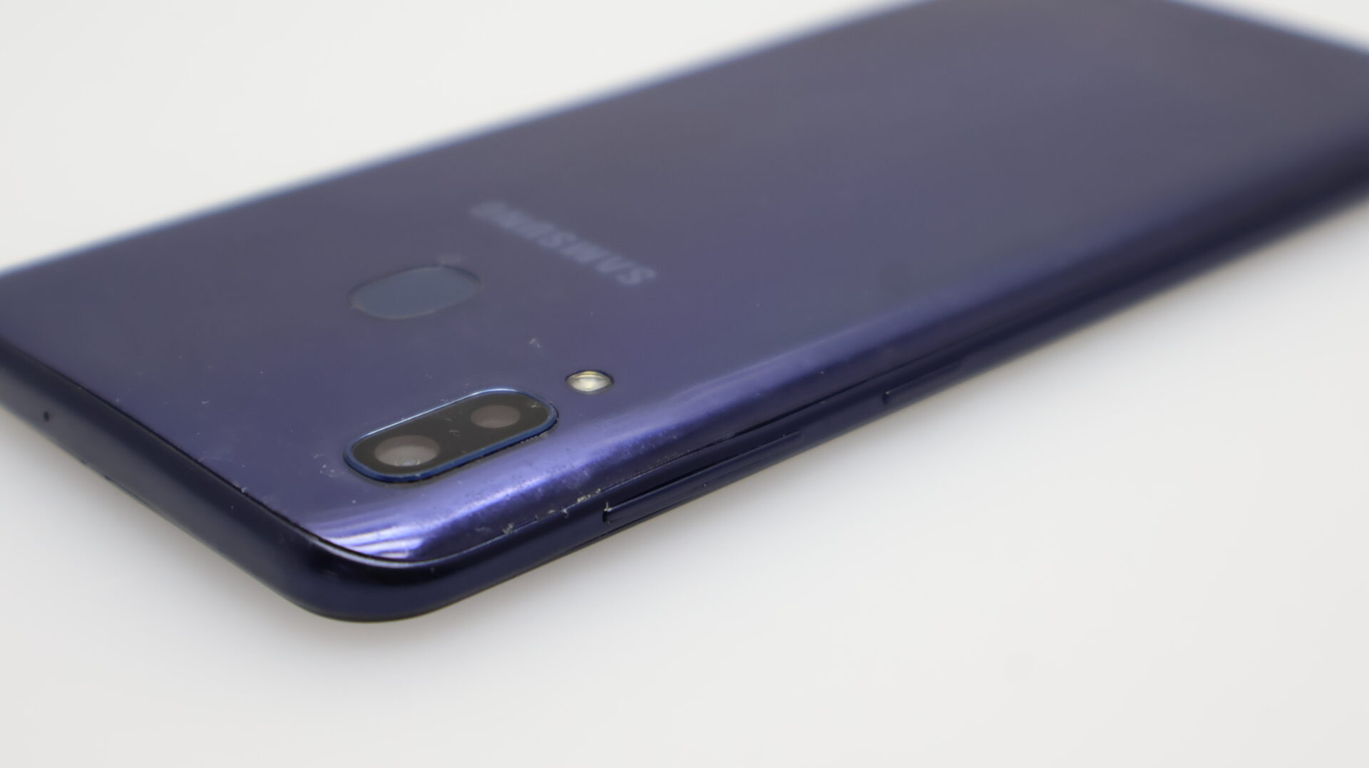 Samsung Galaxy A30 64GB No Fingerprint ID Prism Crush Violet - Image 13