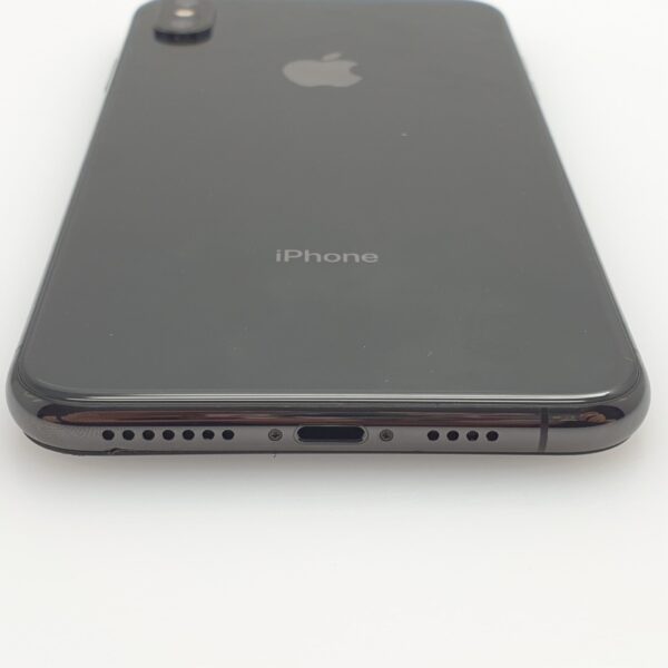 iPhone Xs Max 256GB Space Grey (6 Month Warranty) + Screen Protector And Cover Bundle Value: R400 - Image 3