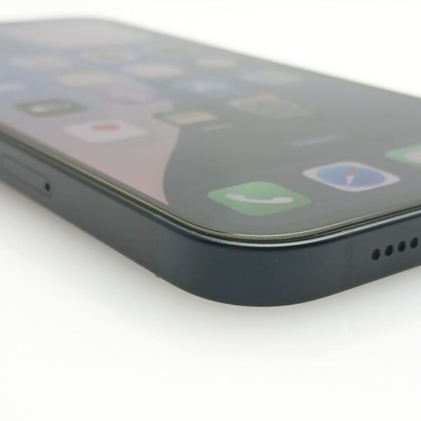 iPhone 14 Plus 128GB Midnight (12 Month Warranty) + Screen Protector Bundle Value: R200 - Image 5