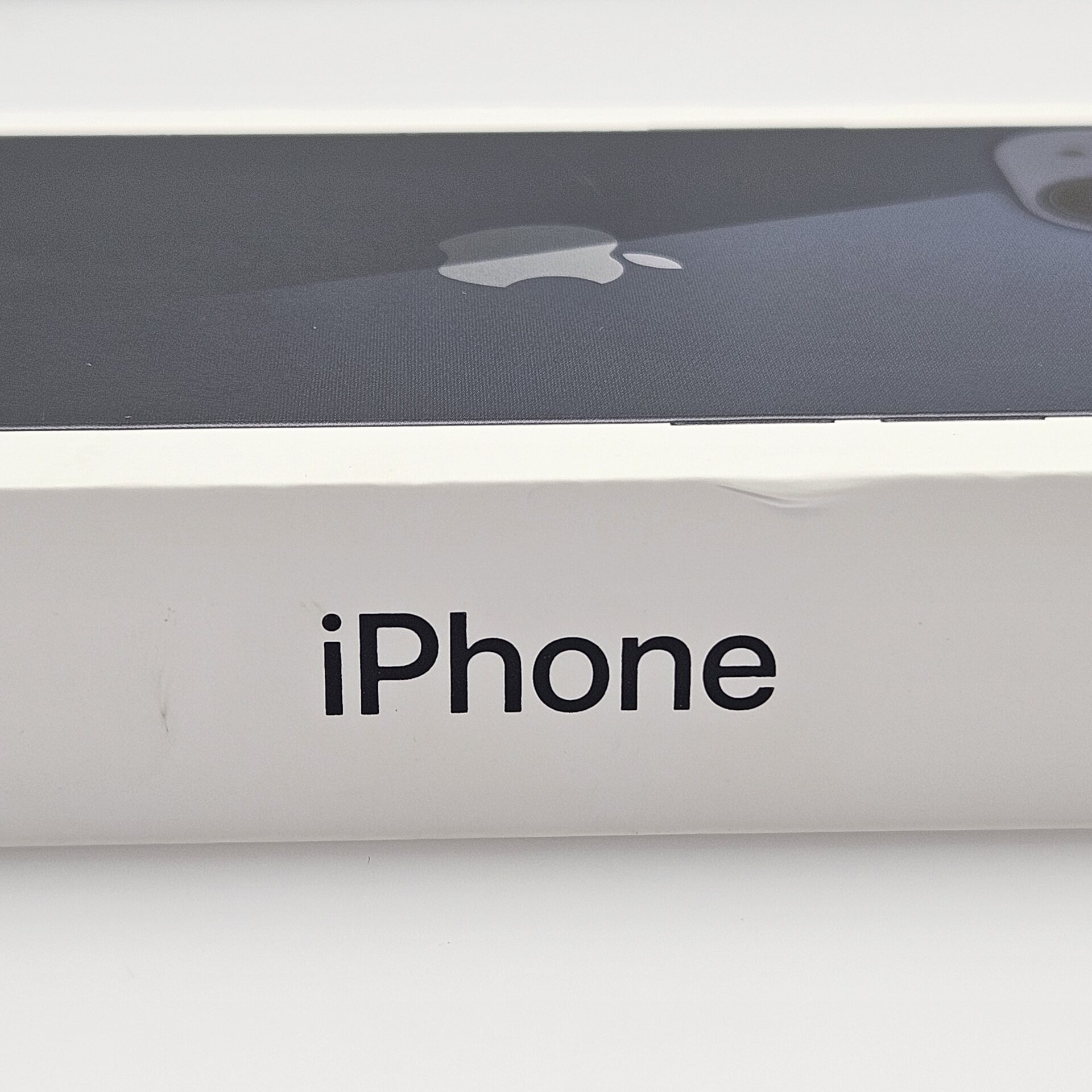 iPhone 13 128GB Midnight – Sealed (Original Warranty) - Image 3
