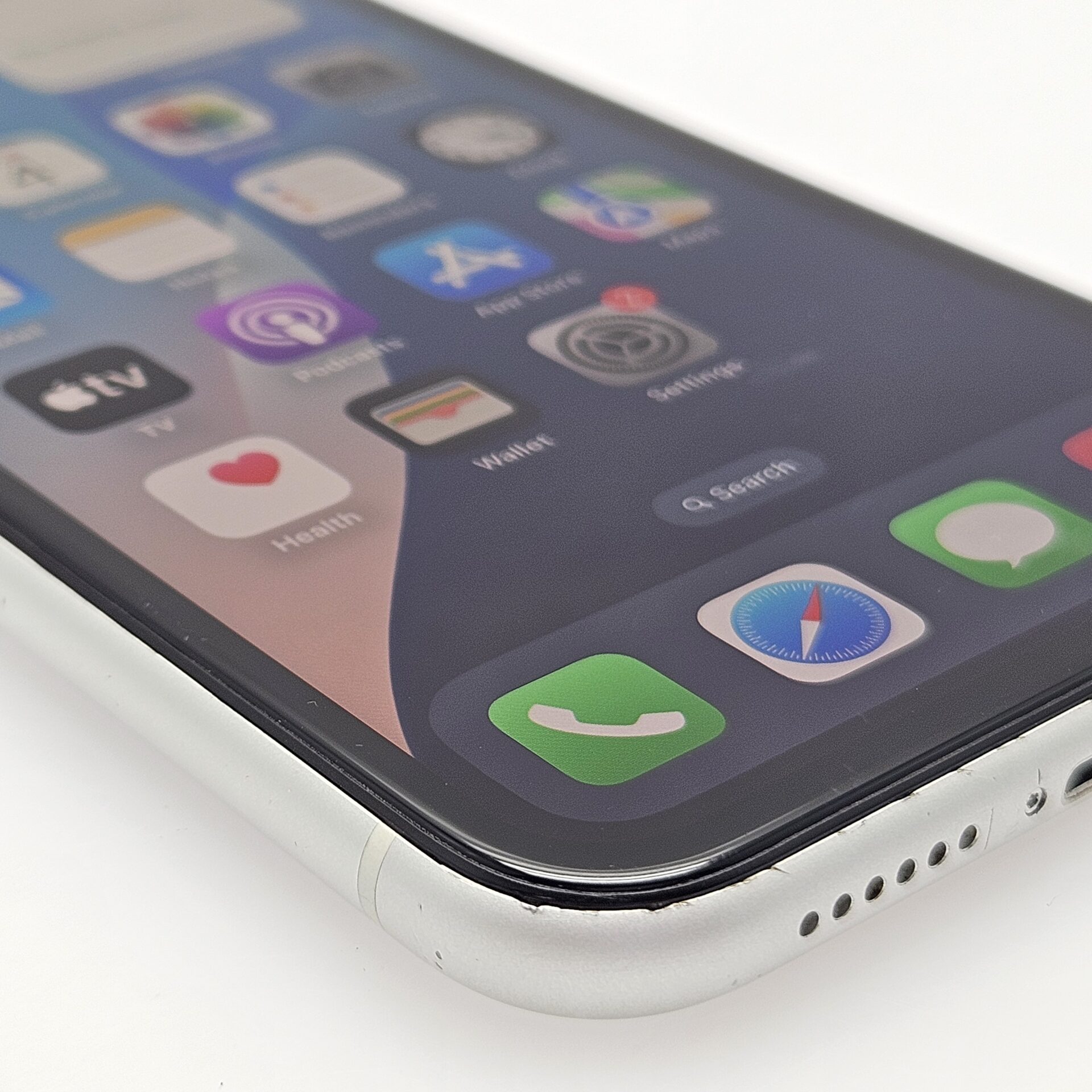 iPhone XR 256GB White (3 Month Warranty) - Image 2