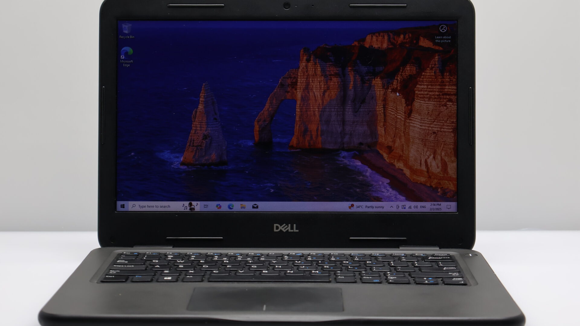 Dell Latitude 3310 2-In-1 "Core i3" 2.10GHz 8GB 256GB SSD Minor Bright Spots And Used Battery Black - Image 3