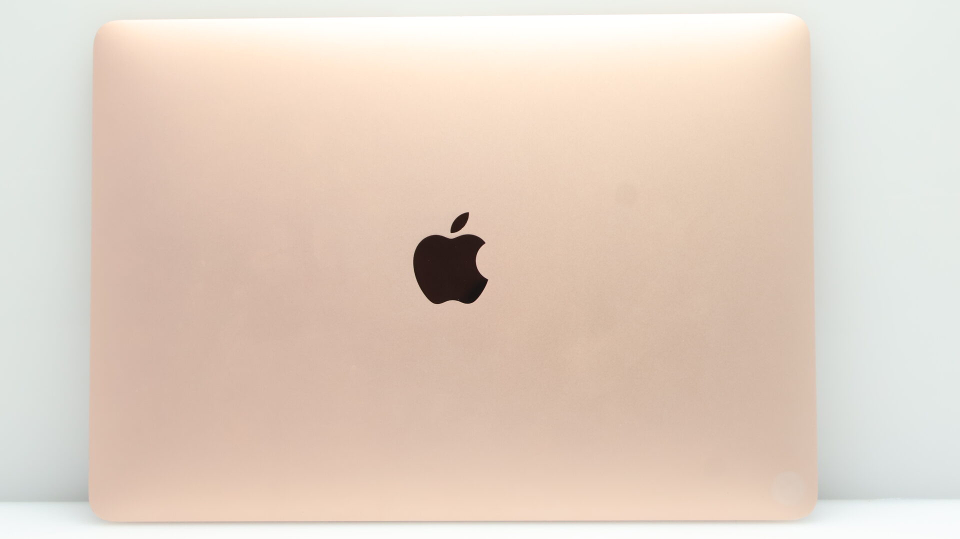 MacBook Air M1 8 CPU/ 7 GPU 13-inch (2020) 8GB RAM 256GB SSD Gold (12 Month Warranty) - Image 10