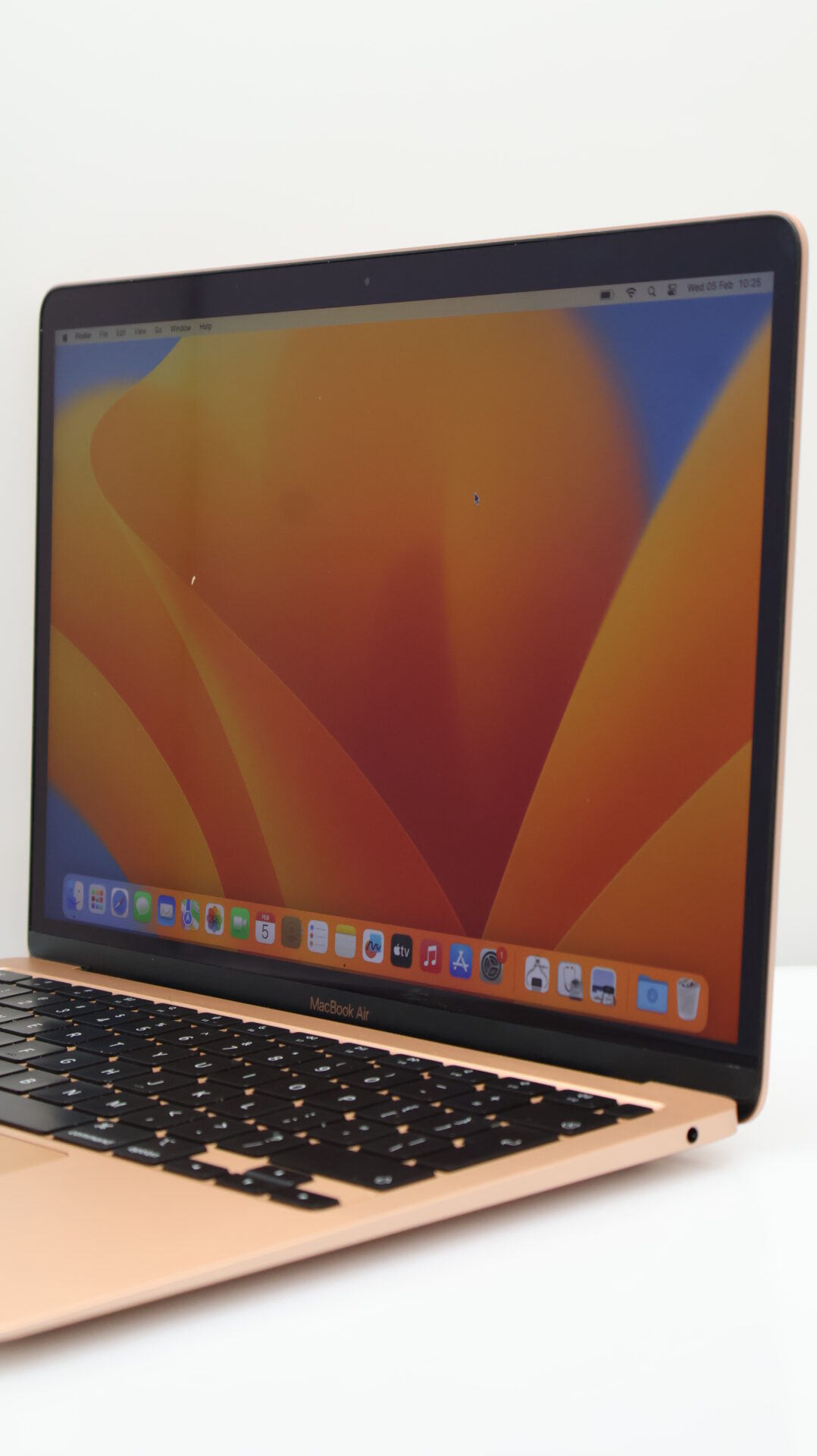 MacBook Air M1 8 CPU/ 8 GPU 13-inch (2020) 8GB RAM 256GB SSD Gold