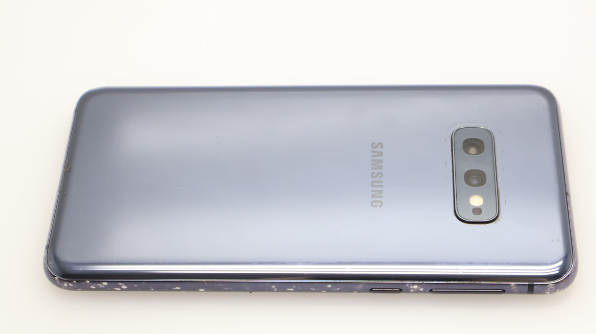 Samsung Galaxy S10e 128GB Dual Sim Cracked Screen Prism Black - Image 17