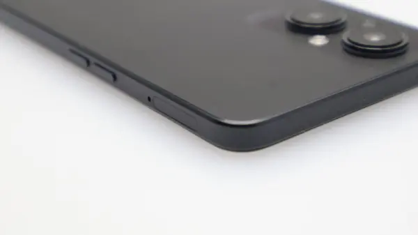 Oppo Reno 7 128GB Dual Sim Cosmic Black + Cover Bundle Value: R200