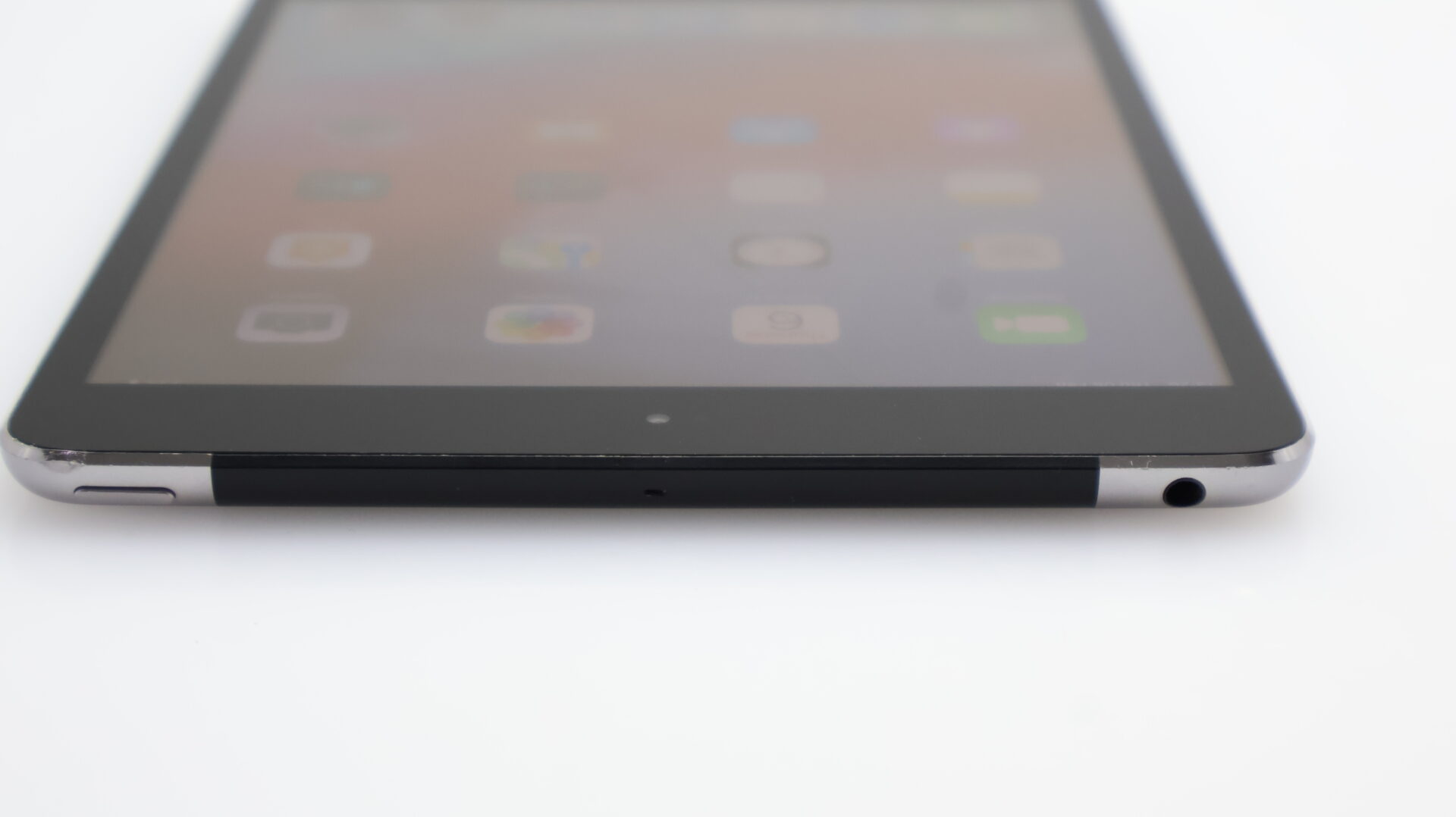 iPad Mini 3 (Wi-Fi/Cellular) 128GB Space Gray - Cracked Screen - Image 7