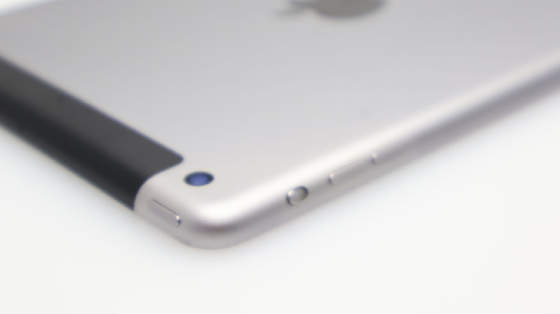 iPad Mini 3 (Wi-Fi/Cellular) 128GB Space Gray - Cracked Screen - Image 11