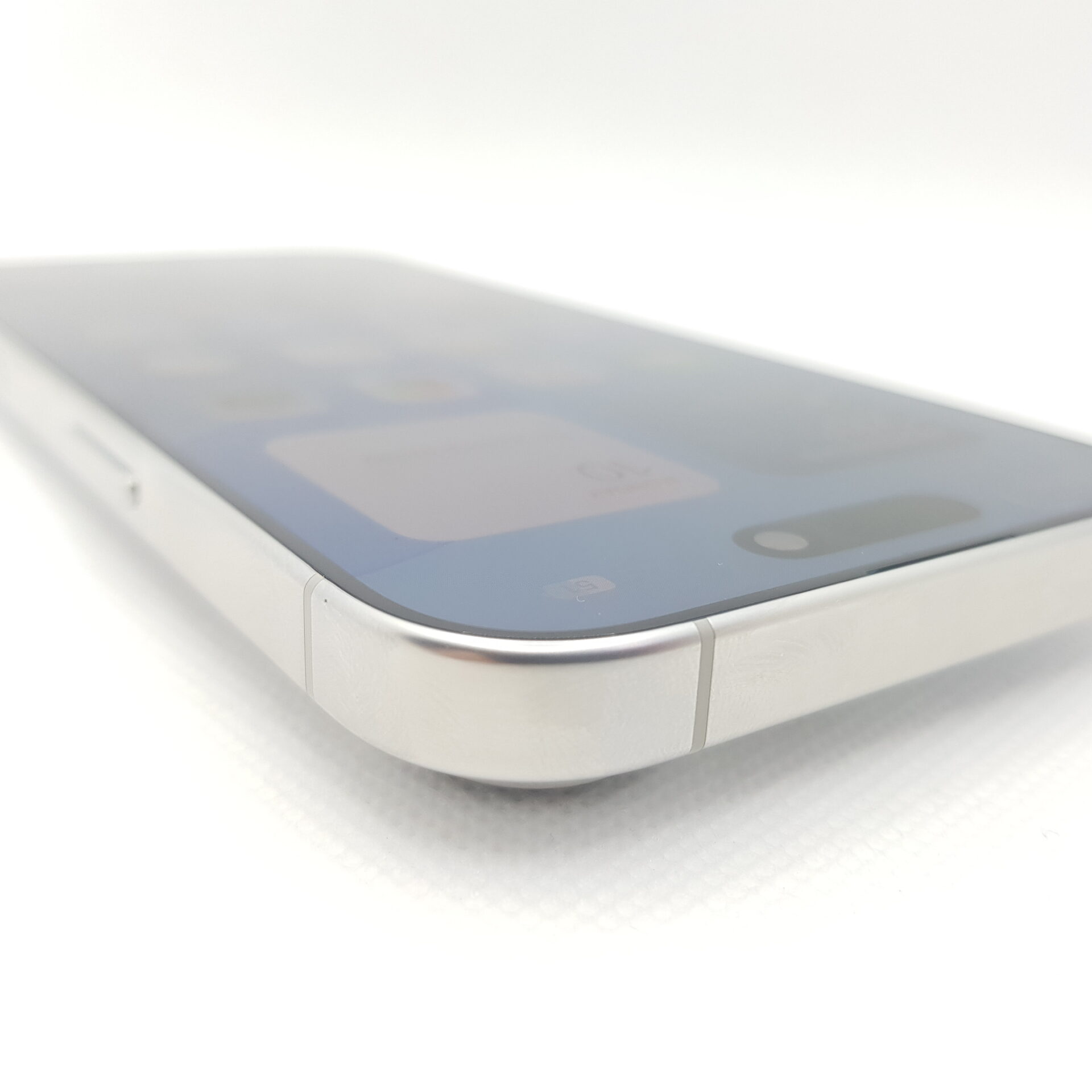 iPhone 16 Pro 256GB White Titanium (Original Apple Warranty) Mint Condition - Image 4