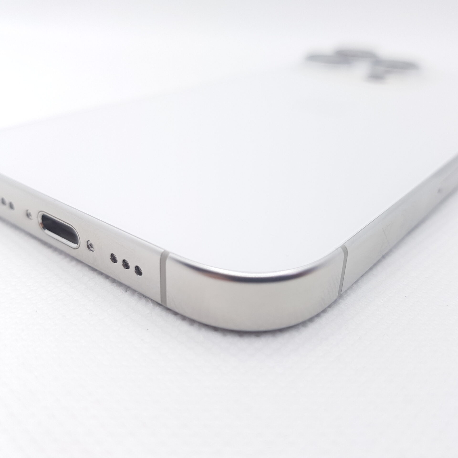 iPhone 16 Pro 256GB White Titanium (Original Apple Warranty) Mint Condition - Image 8