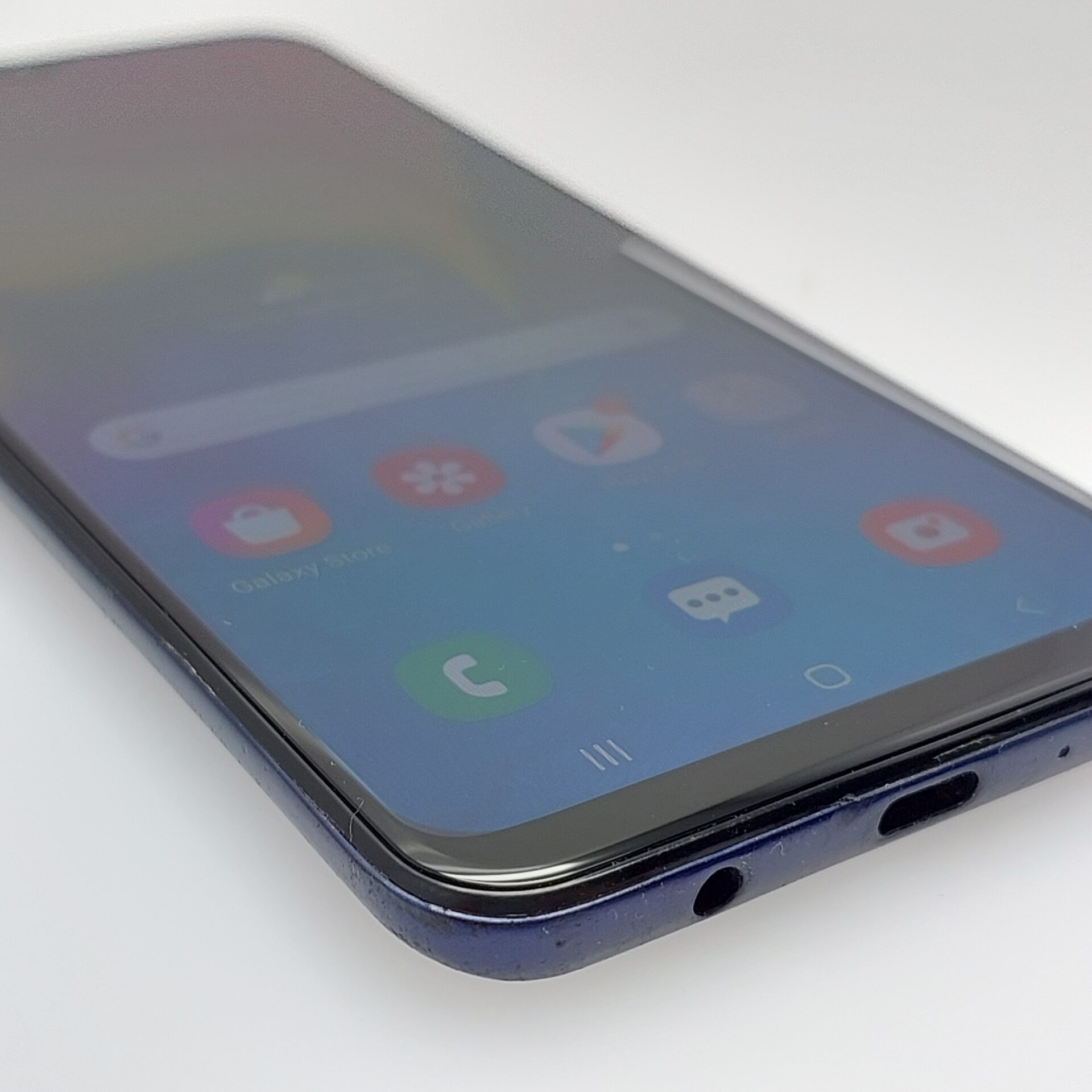 Samsung Galaxy A20 32GB Dual Sim Blue - Image 2