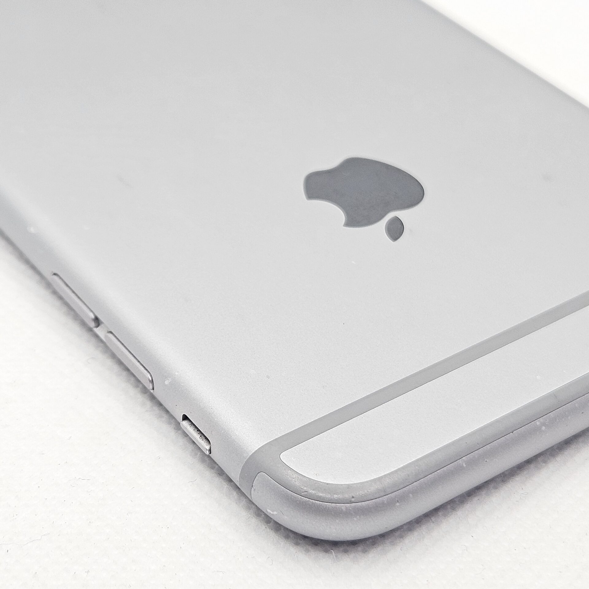 iPhone 6 Plus 64GB Bright Spots Space Gray | Epic Deals SA