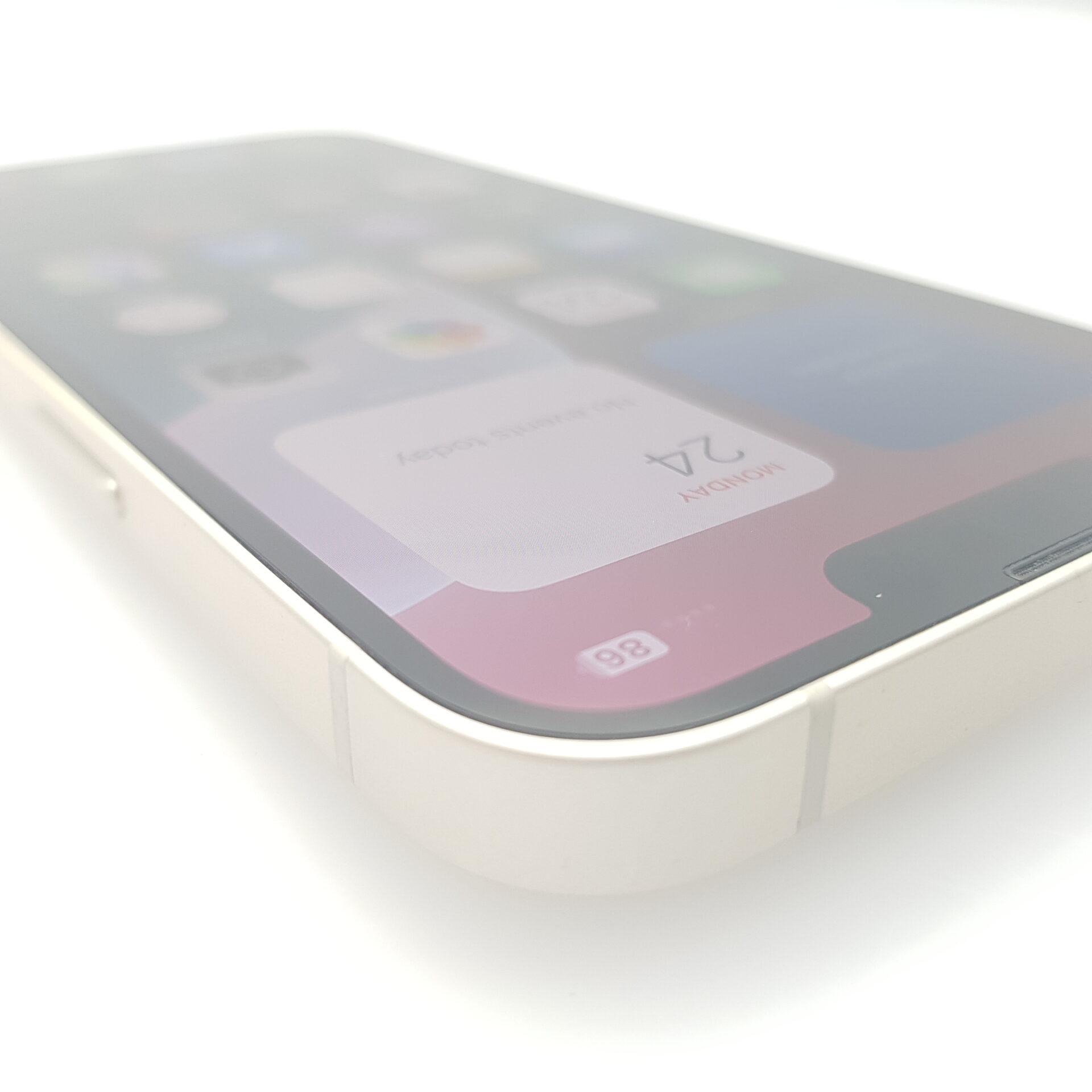 iPhone 13 128GB Starlight (6 Month Warranty) - Image 4