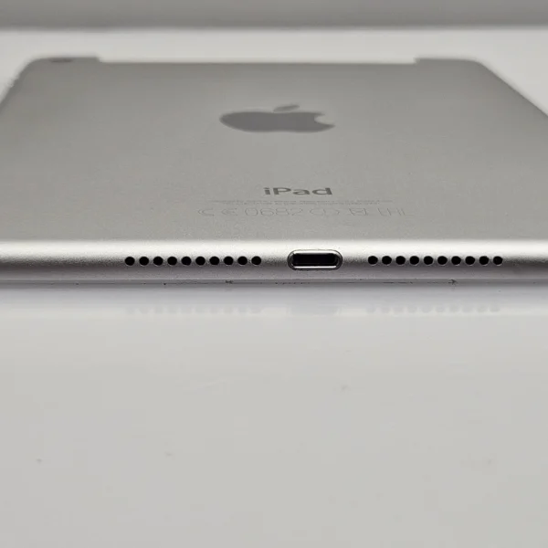 iPad Mini 4th Gen 16GB (Wifi Only) No Touch ID Silver | Epic Deals SA