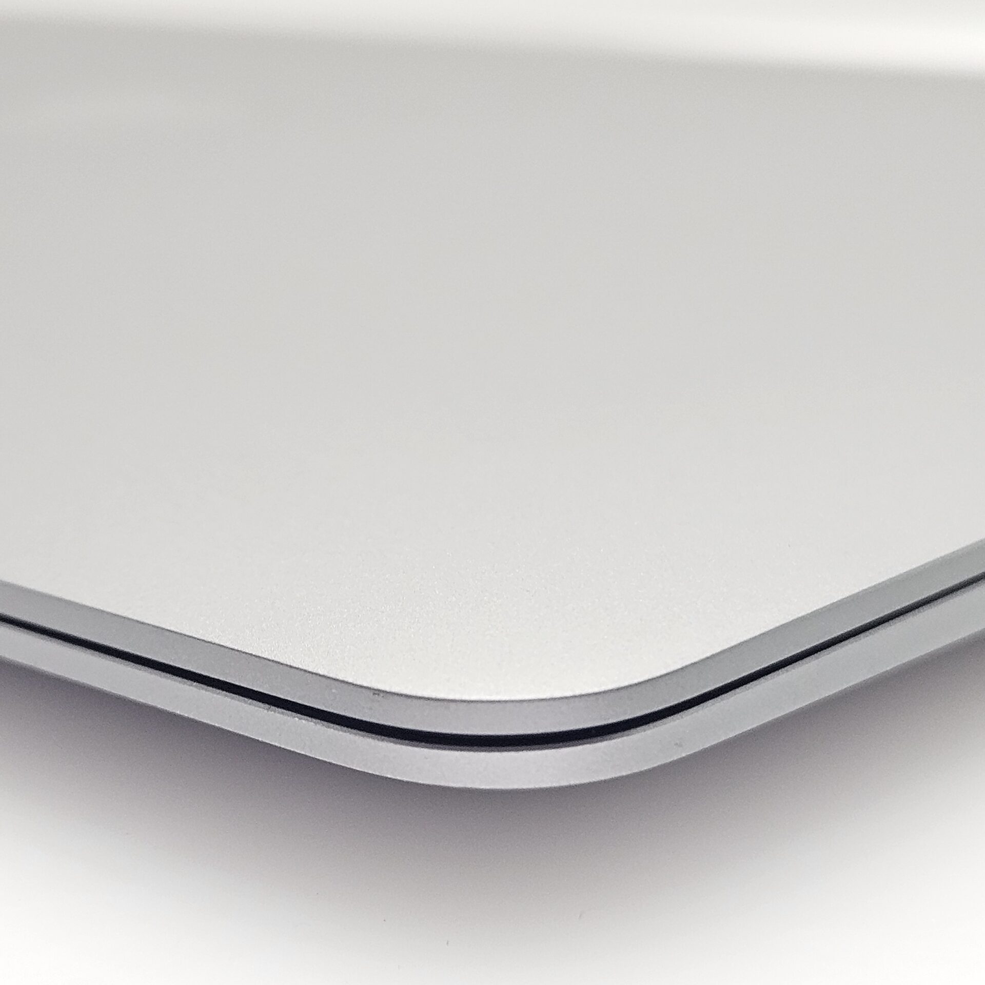 MacBook Air 13-inch “M1” 8 CPU/ 7 GPU (2020) 8GB RAM 256GB SSD Space Grey (12 Month Warranty) - Image 7