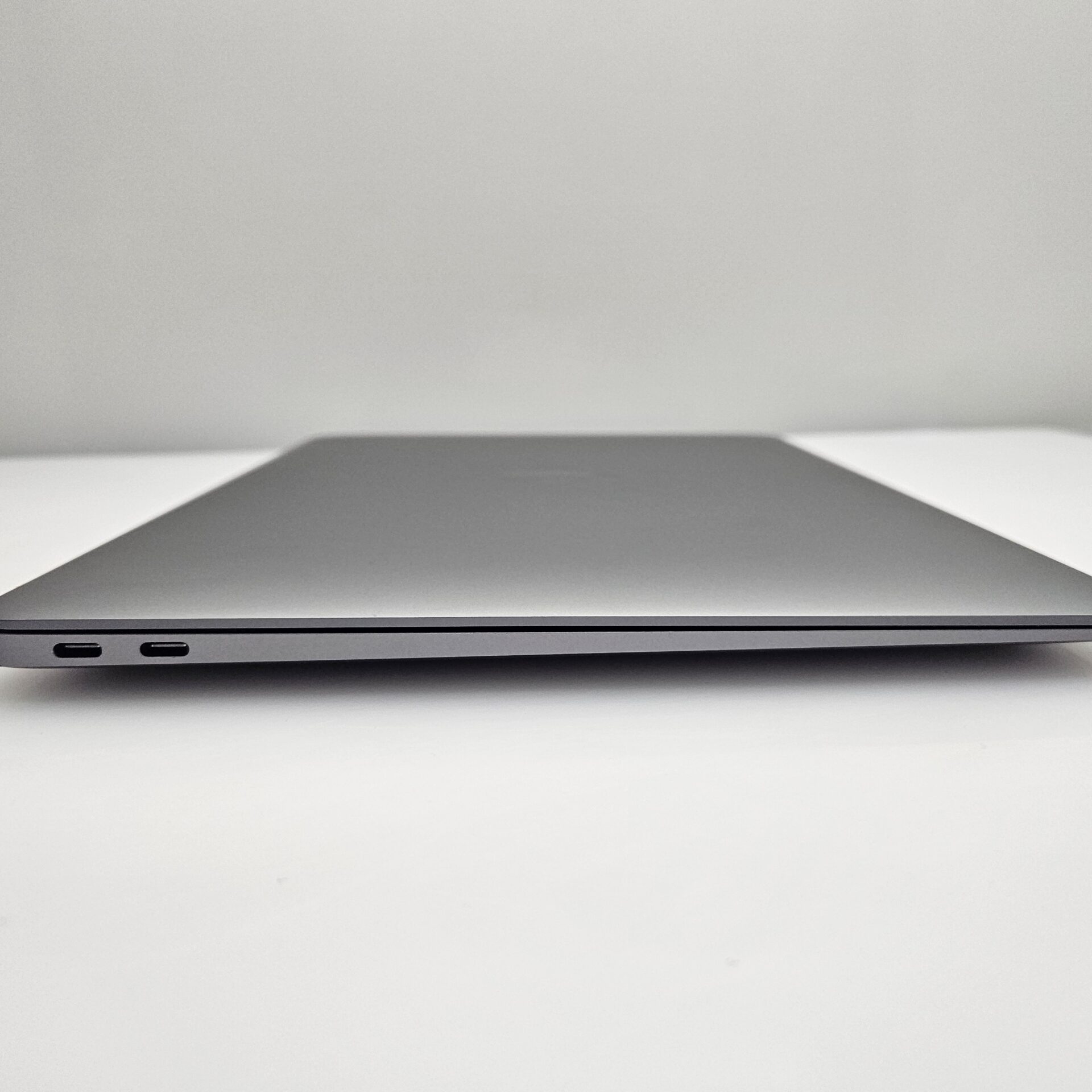 MacBook Air 13-inch “M1” 8 CPU/ 7 GPU (2020) 8GB RAM 256GB SSD Space Grey (12 Month Warranty) - Image 10