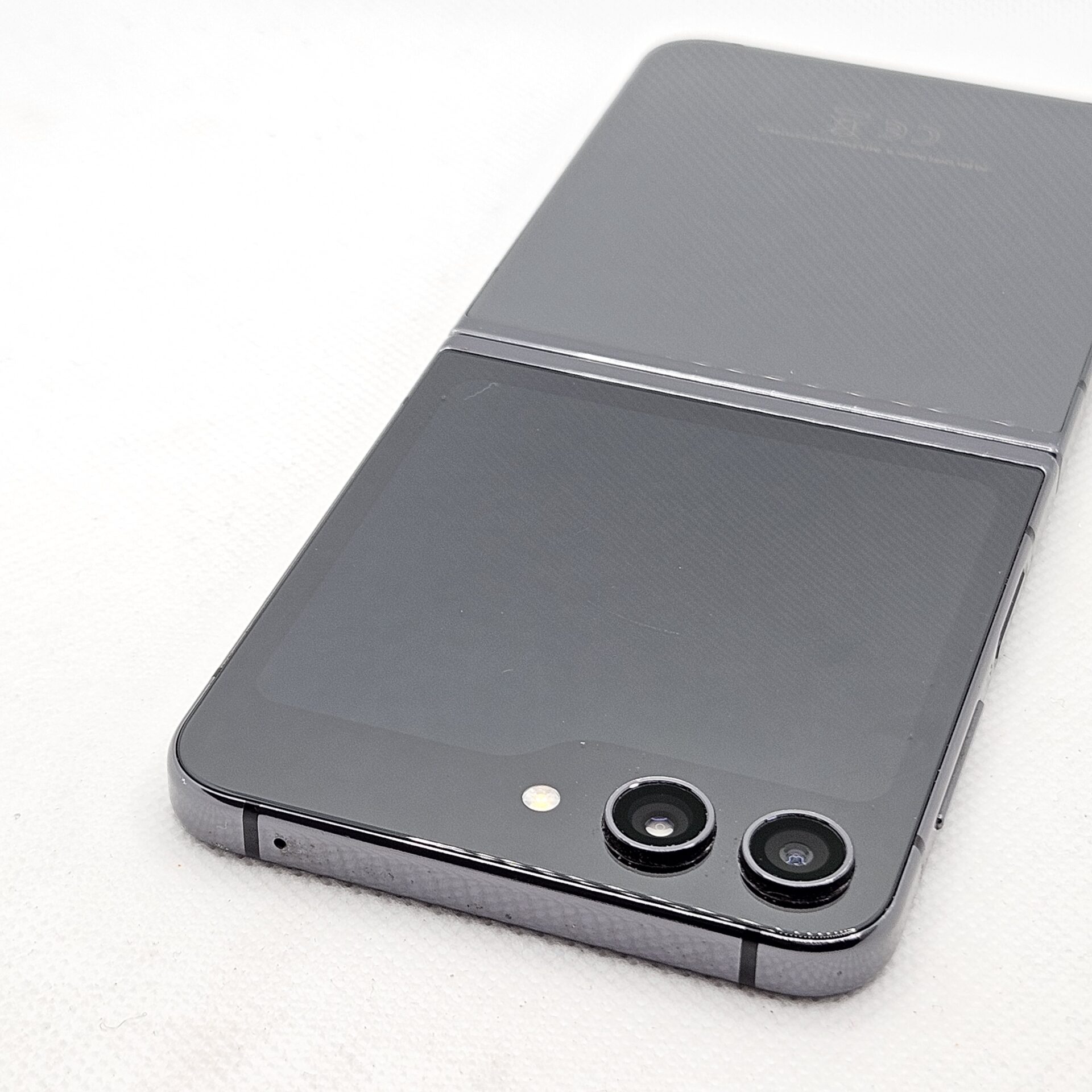 Samsung Galaxy Z Flip 5 256GB Graphite (6 Month Warranty) - Image 14