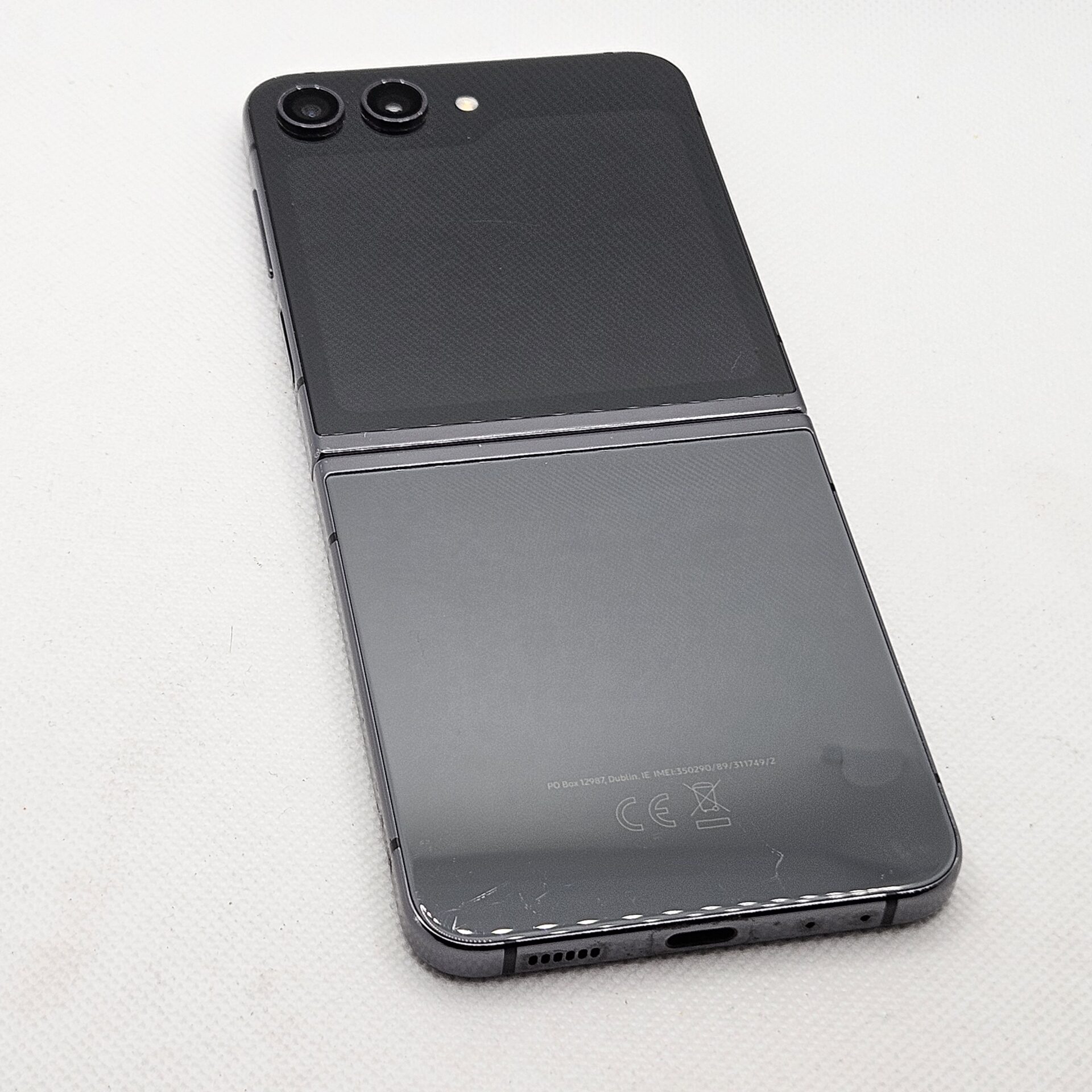 Samsung Galaxy Z Flip 5 256GB Graphite (6 Month Warranty) - Image 15