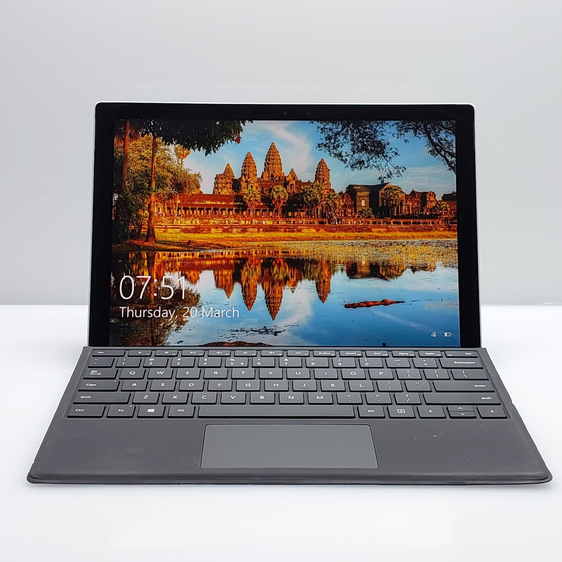 Microsoft Surface Pro 7 