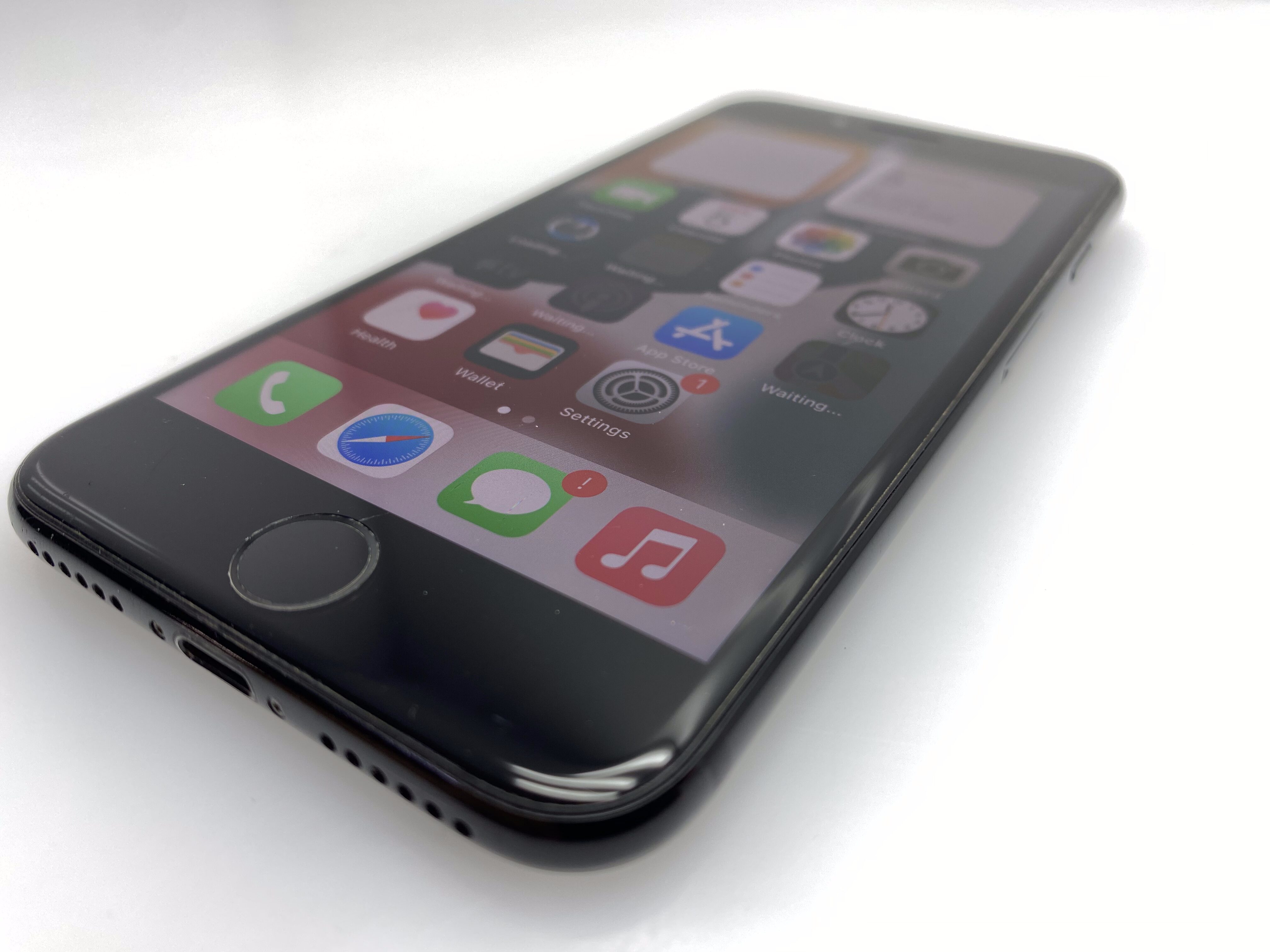 iPhone 7 128GB Black - Image 5