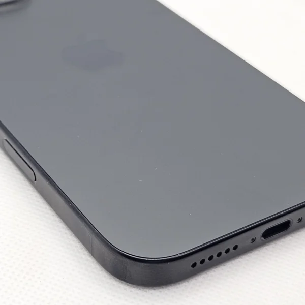 iPhone 16 Pro Max 256GB Black Titanium (12 Month Warranty) – Mint