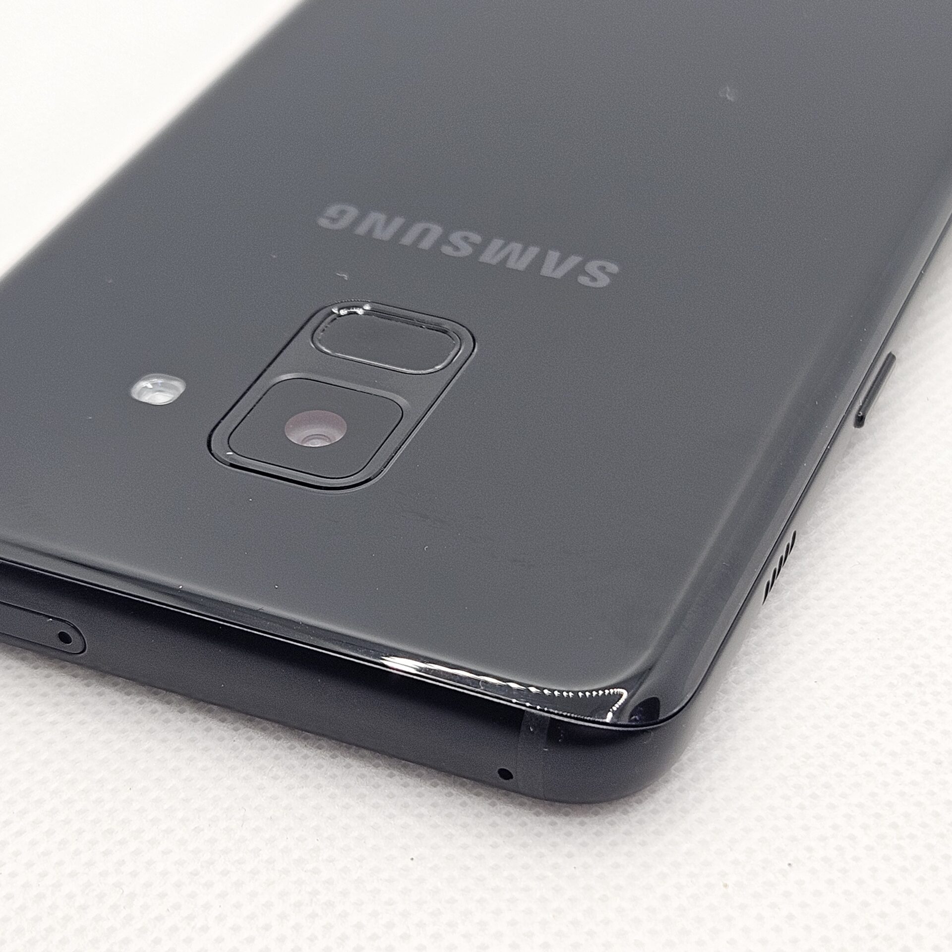 Samsung Galaxy A8 (2018) 32GB Black - Image 14