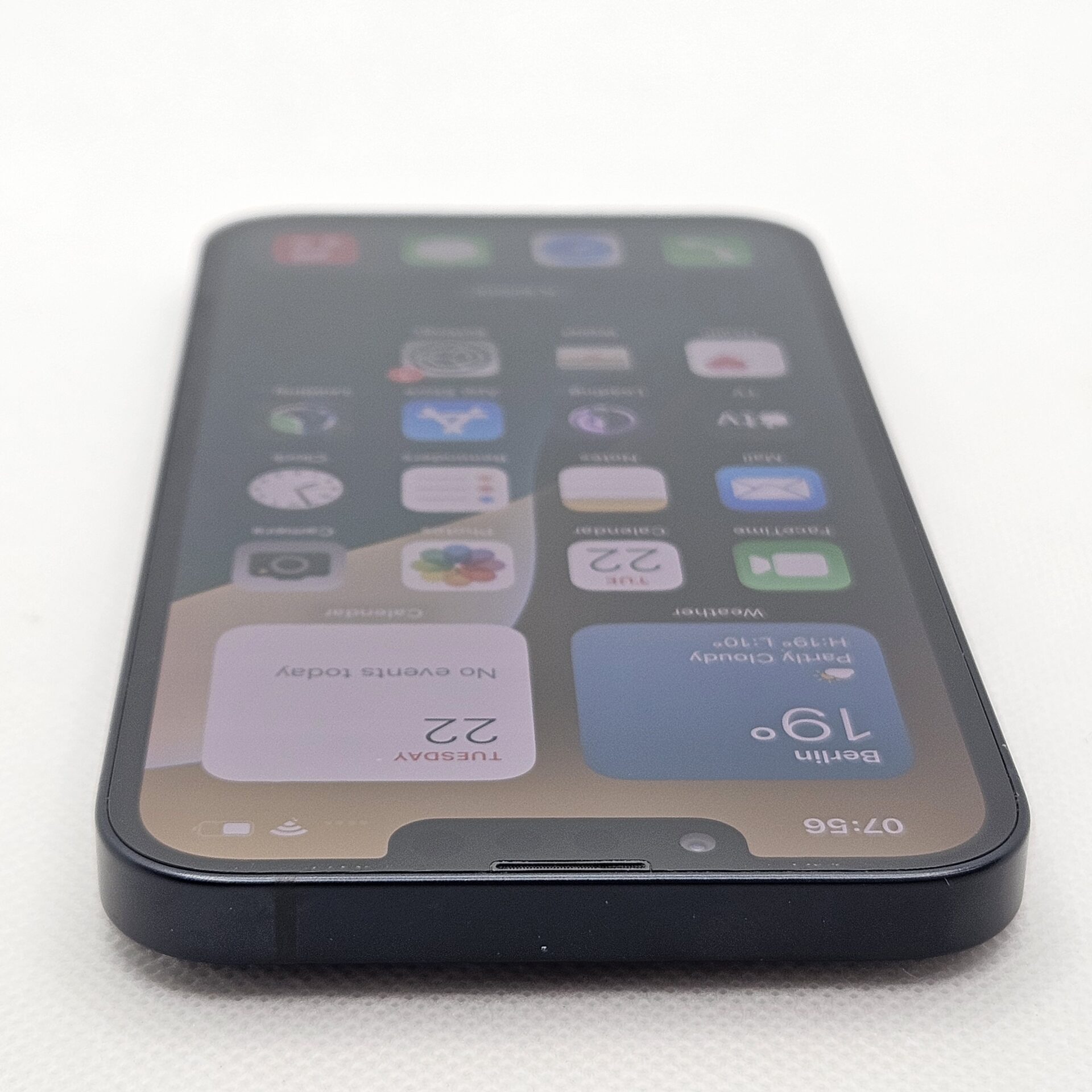 iPhone 13 256GB Midnight (6 Month Warranty) | Epic Deals SA