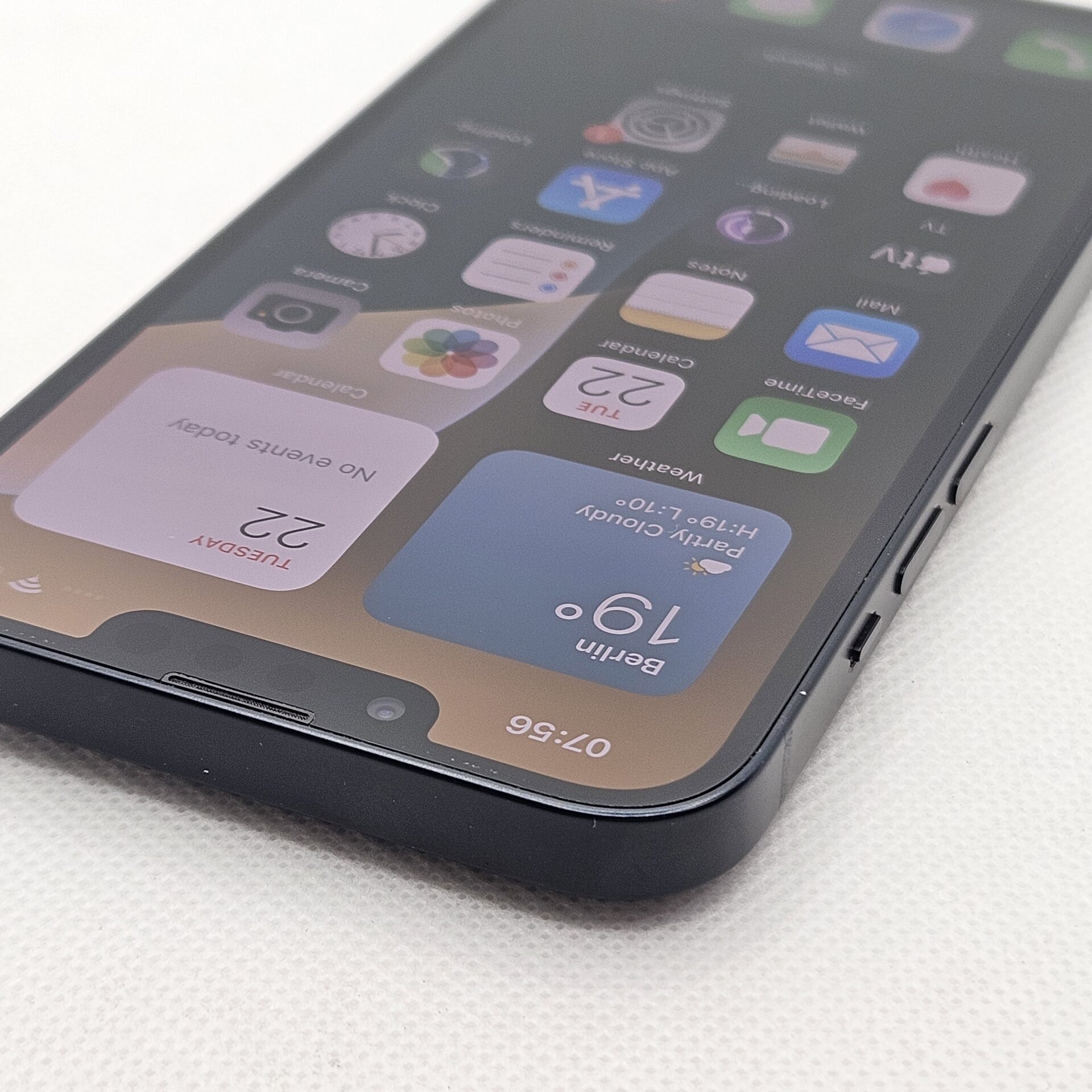 iPhone 13 256GB Midnight (6 Month Warranty) | Epic Deals SA