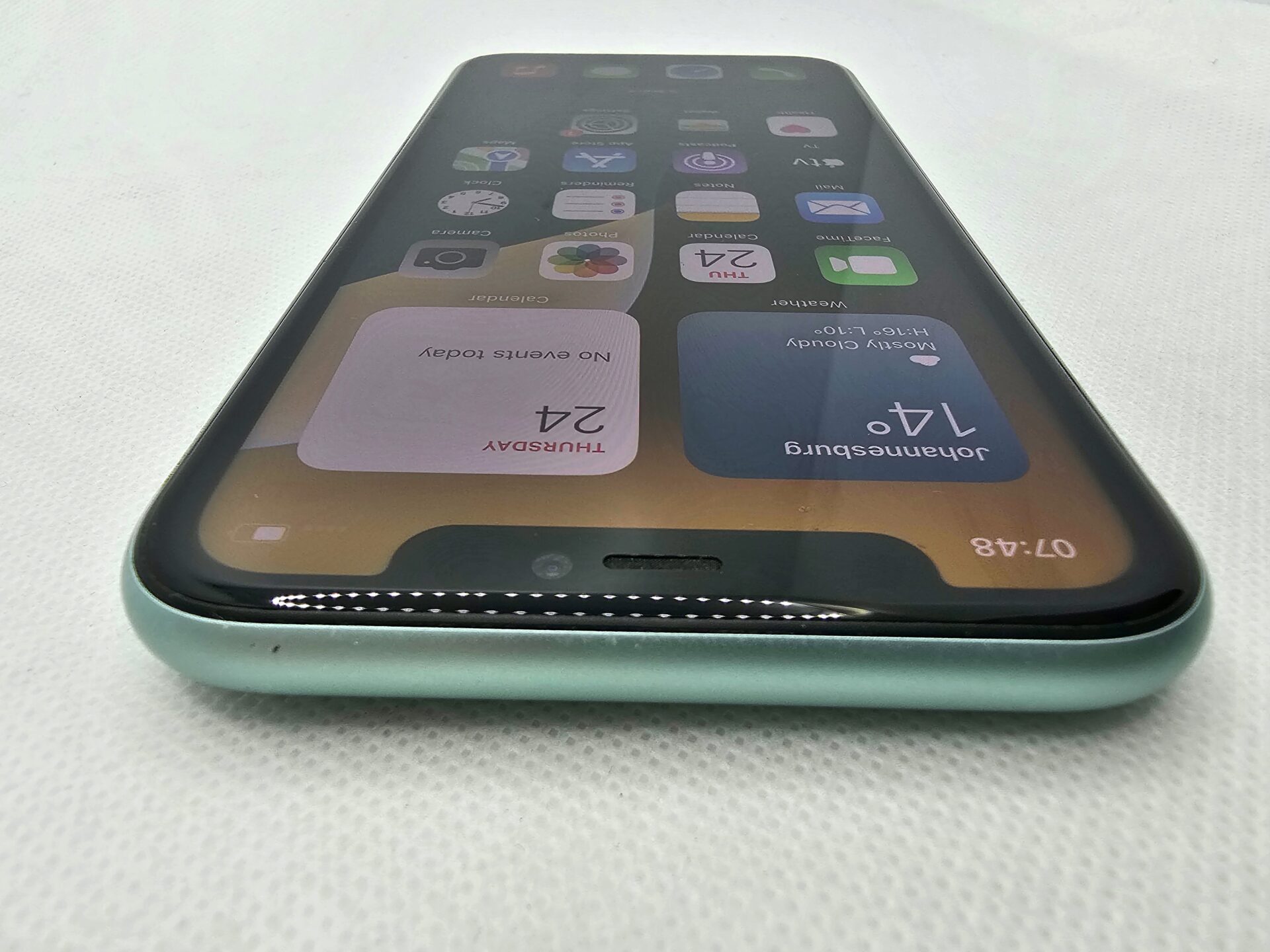 iPhone 11 128GB Mint Green (6 Month Warranty) | Epic Deals SA