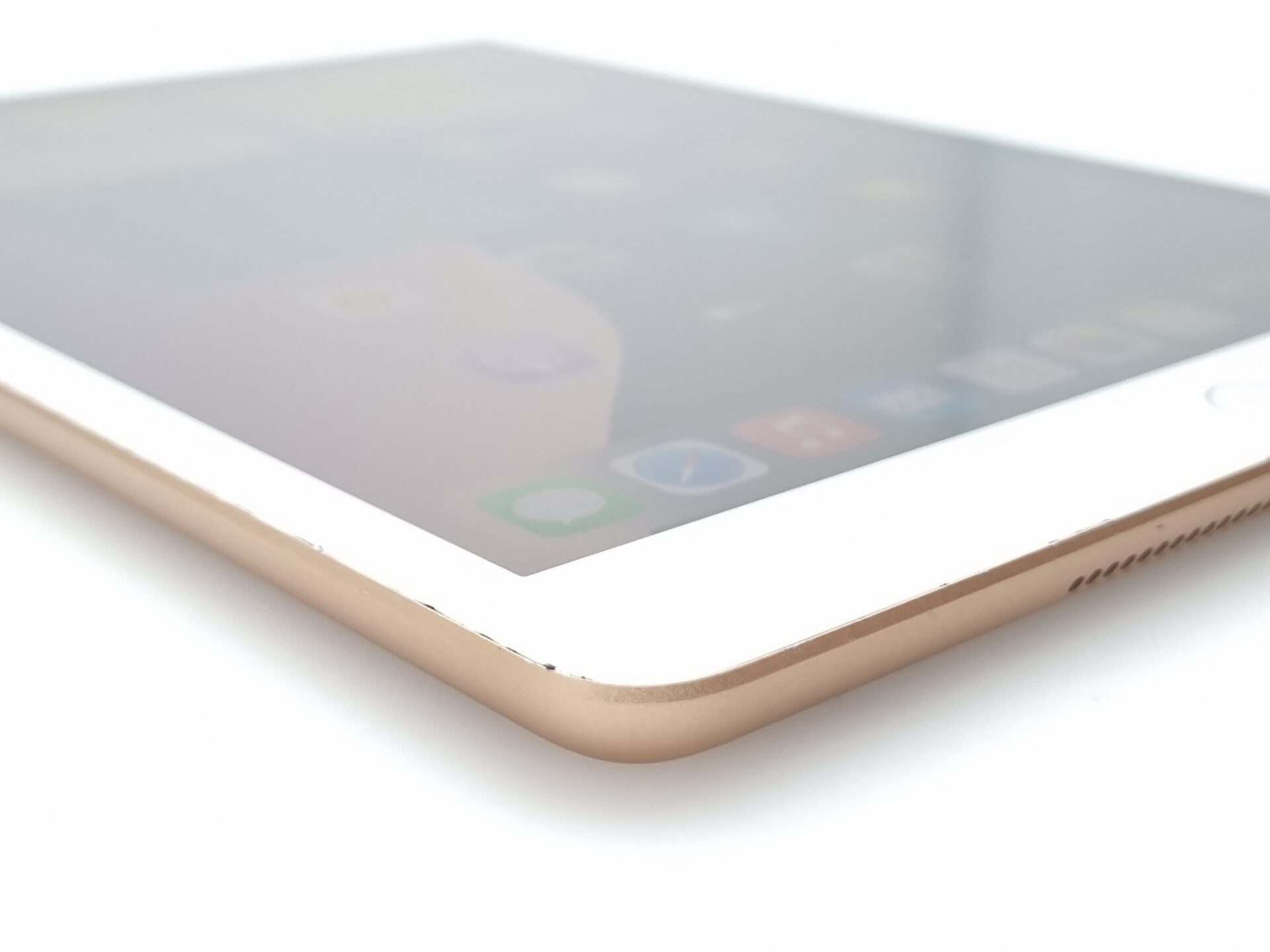 iPad 10.2″ 7th Gen 128GB (WiFi Only) No Touch ID Rose Gold (3