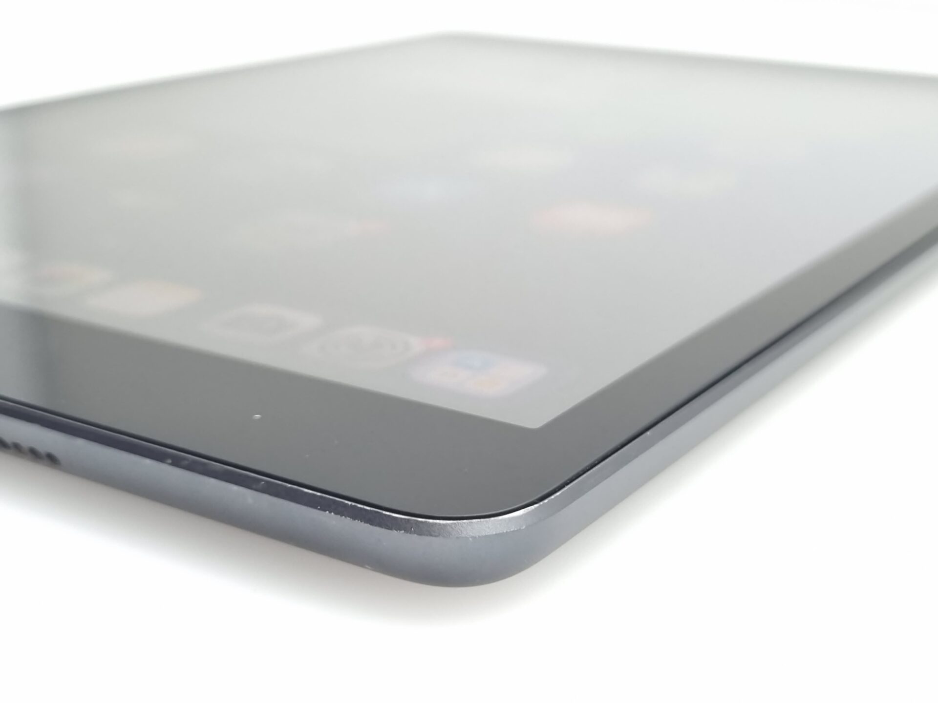 iPad 10.2″ 7th Gen 32GB (WiFi Only) | No Touch ID | Space Grey (3