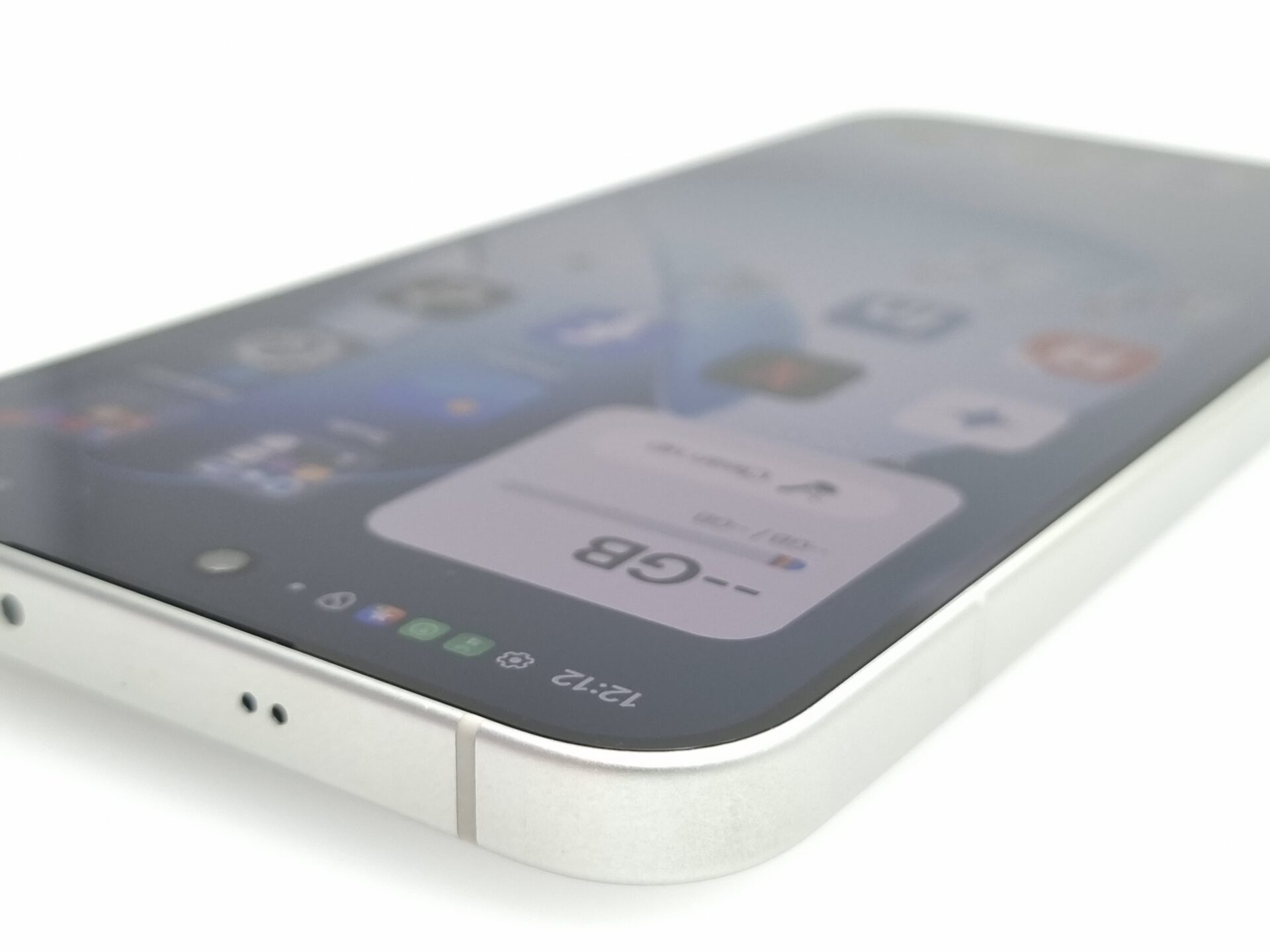 Oppo Reno 13 5G 512GB White ( 3 Month Warranty ) Mint Condition - Image 7