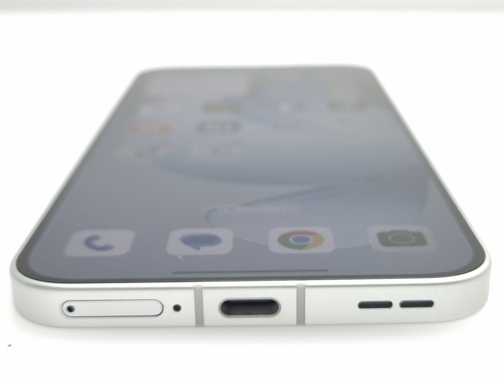 Oppo Reno 13 5G 512GB White ( 3 Month Warranty ) Mint Condition - Image 3