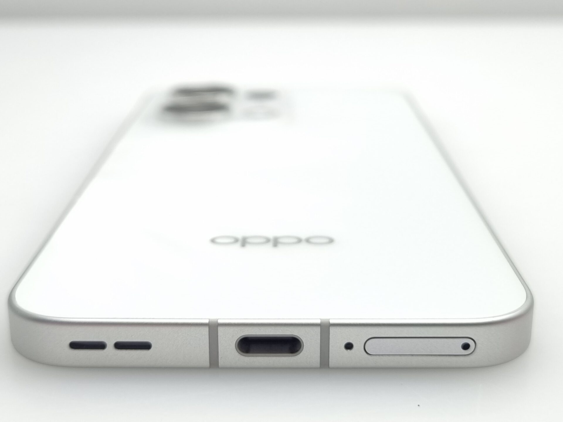 Oppo Reno 13 5G 512GB White ( 3 Month Warranty ) Mint Condition - Image 10