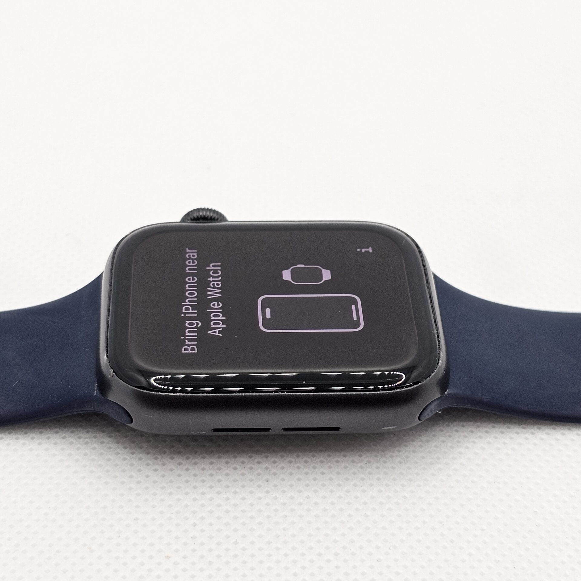 Apple Watch SE 1st Gen 44mm GPS Only Space Grey (3 Month Warranty) - With Dark Blue Straps - Image 3