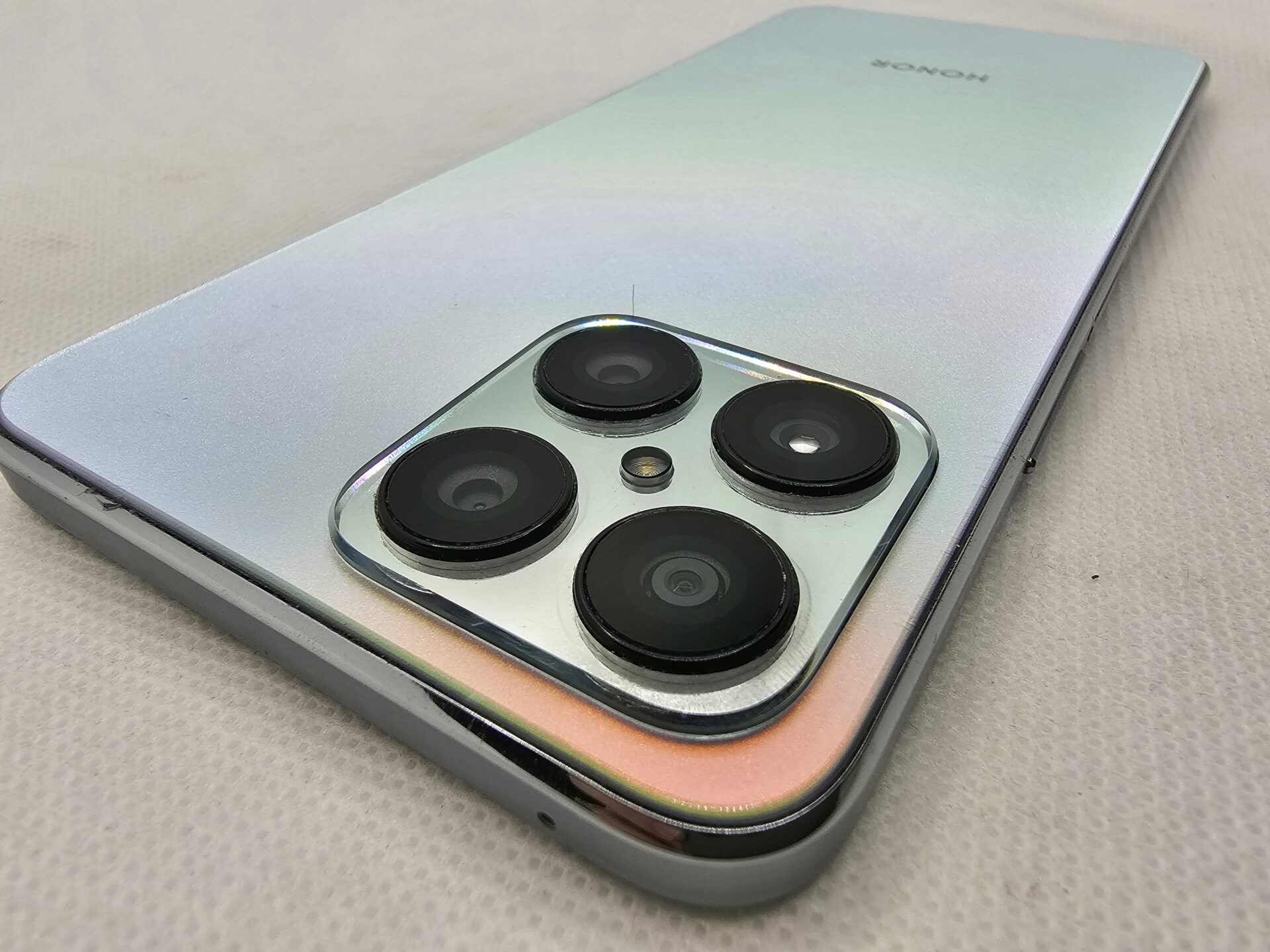 Huawei Honor X8 128GB (Single Sim) Titanium Silver - Image 14