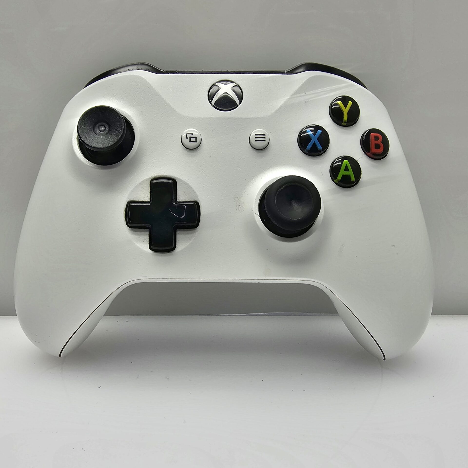 Xbox Series X 1TB Black + HDMI Cable + Power Cable + 1 Controller (6 Month Warranty) - Image 9