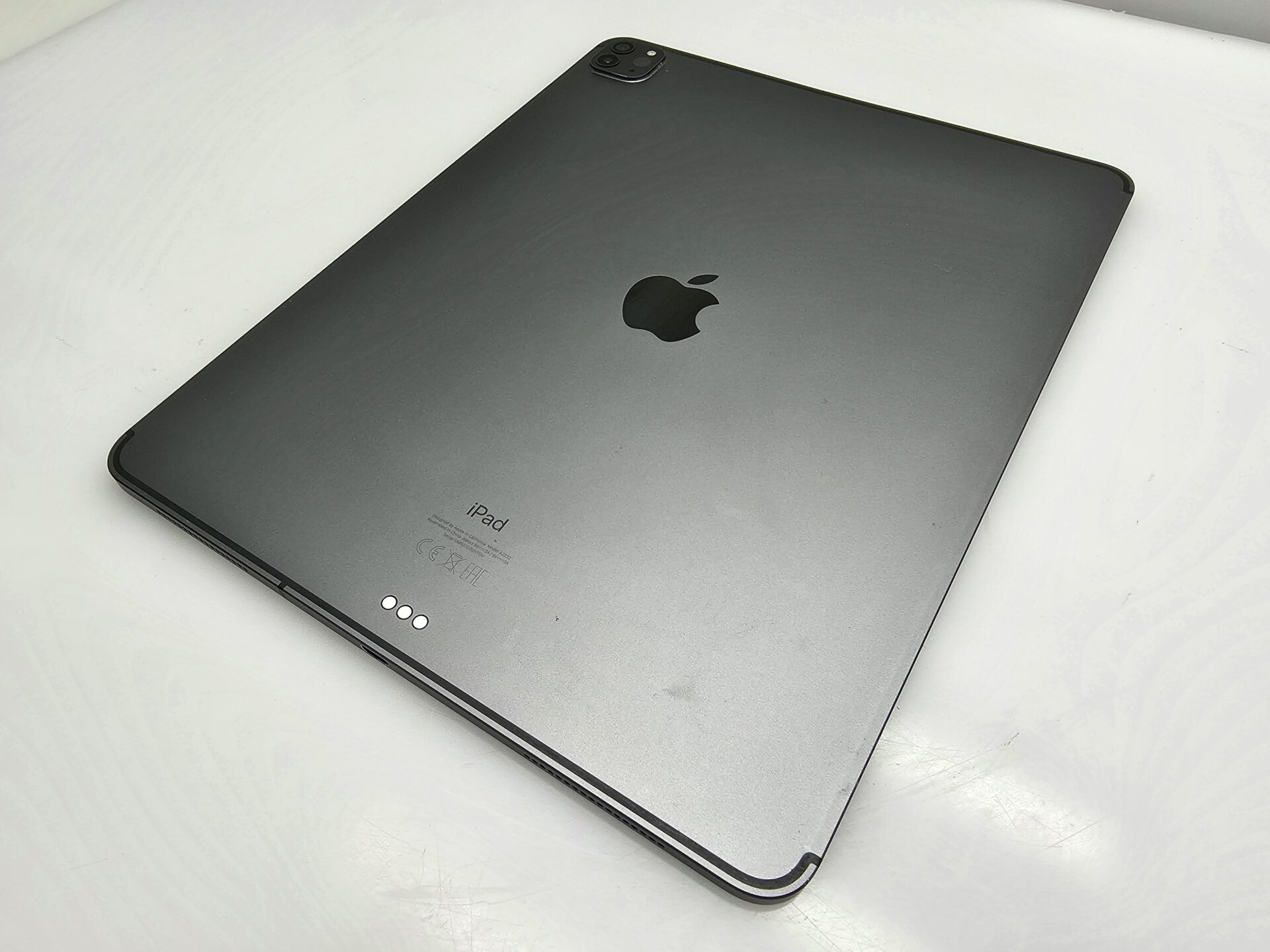 iPad Pro 12.9-Inch 4th Gen 512GB LCD Marks (Wifi/Cellular) Space