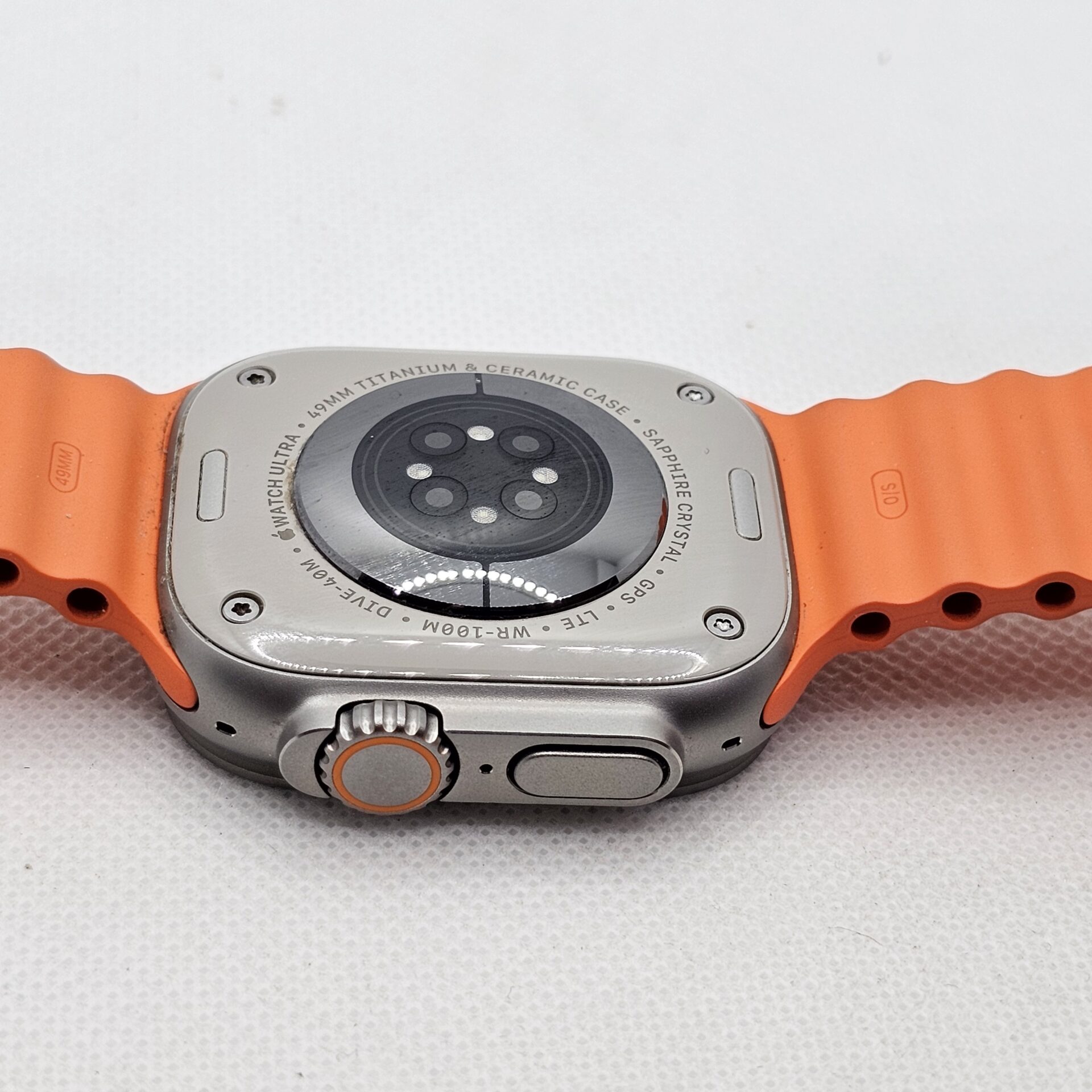 Apple Watch Ultra 2 49mm LTE Natural Titanium (12 Month Warranty) – With Orange Ocean Straps - Image 7